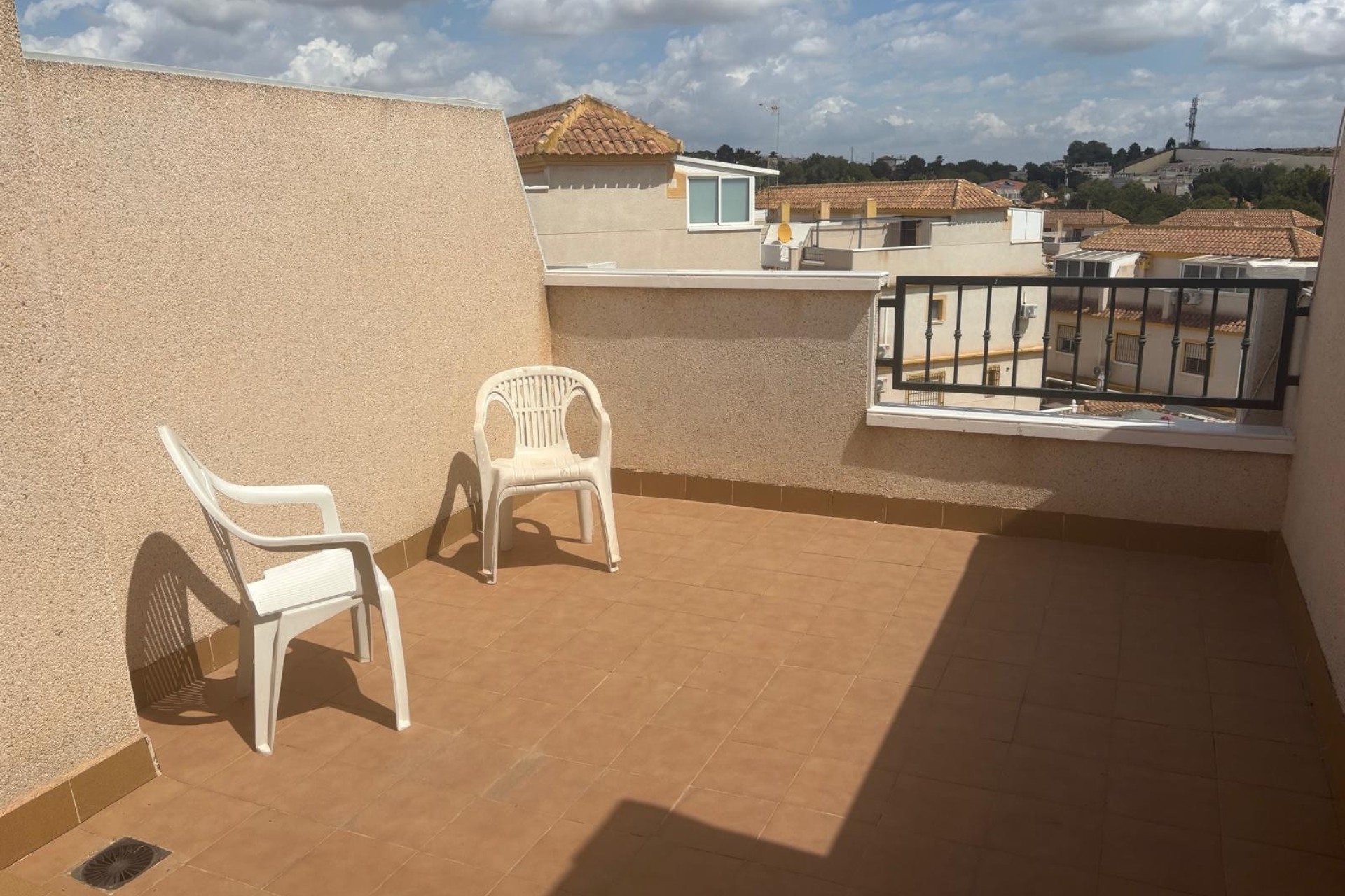 Venta - Adosado -
Algorfa