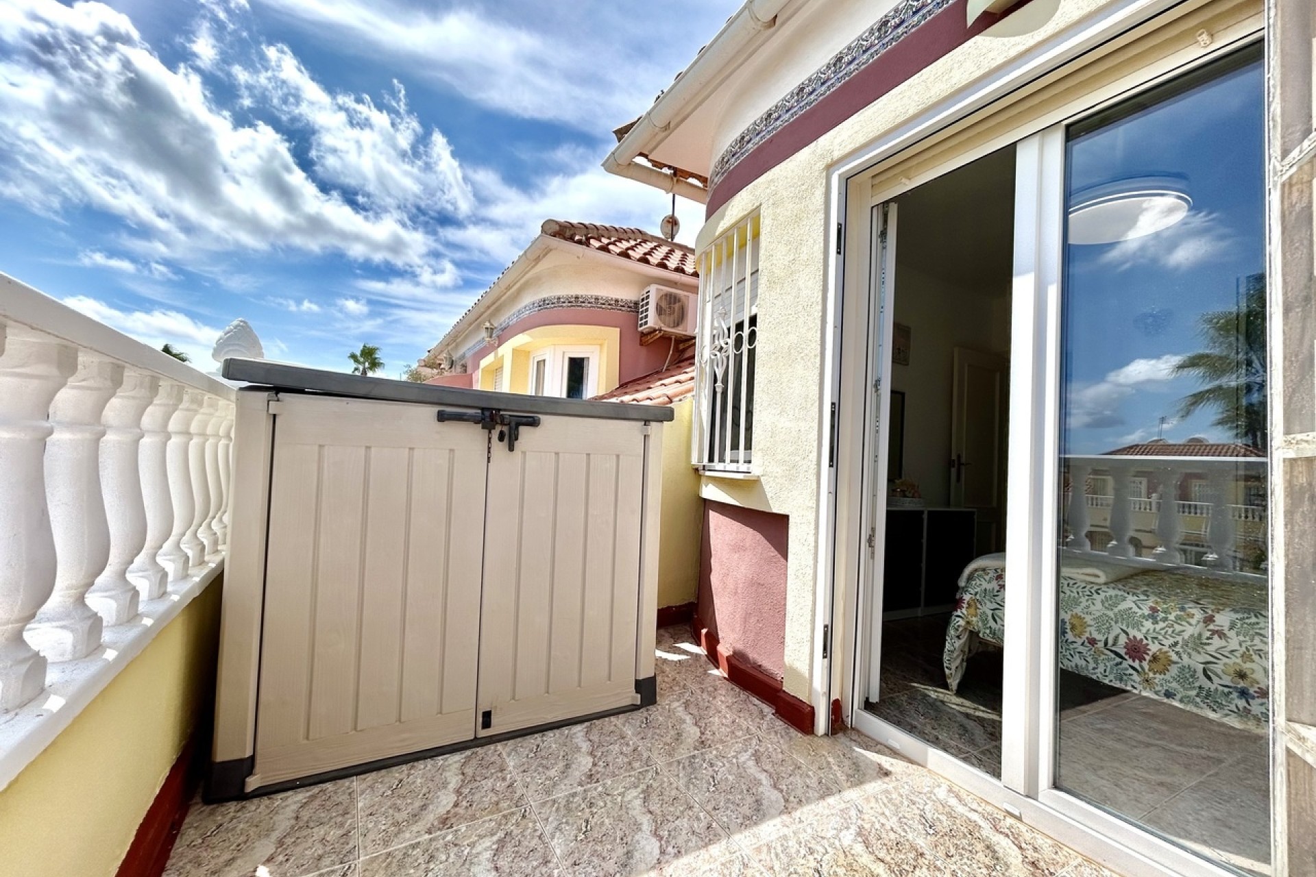 Venta - Adosado -
Cabo Roig