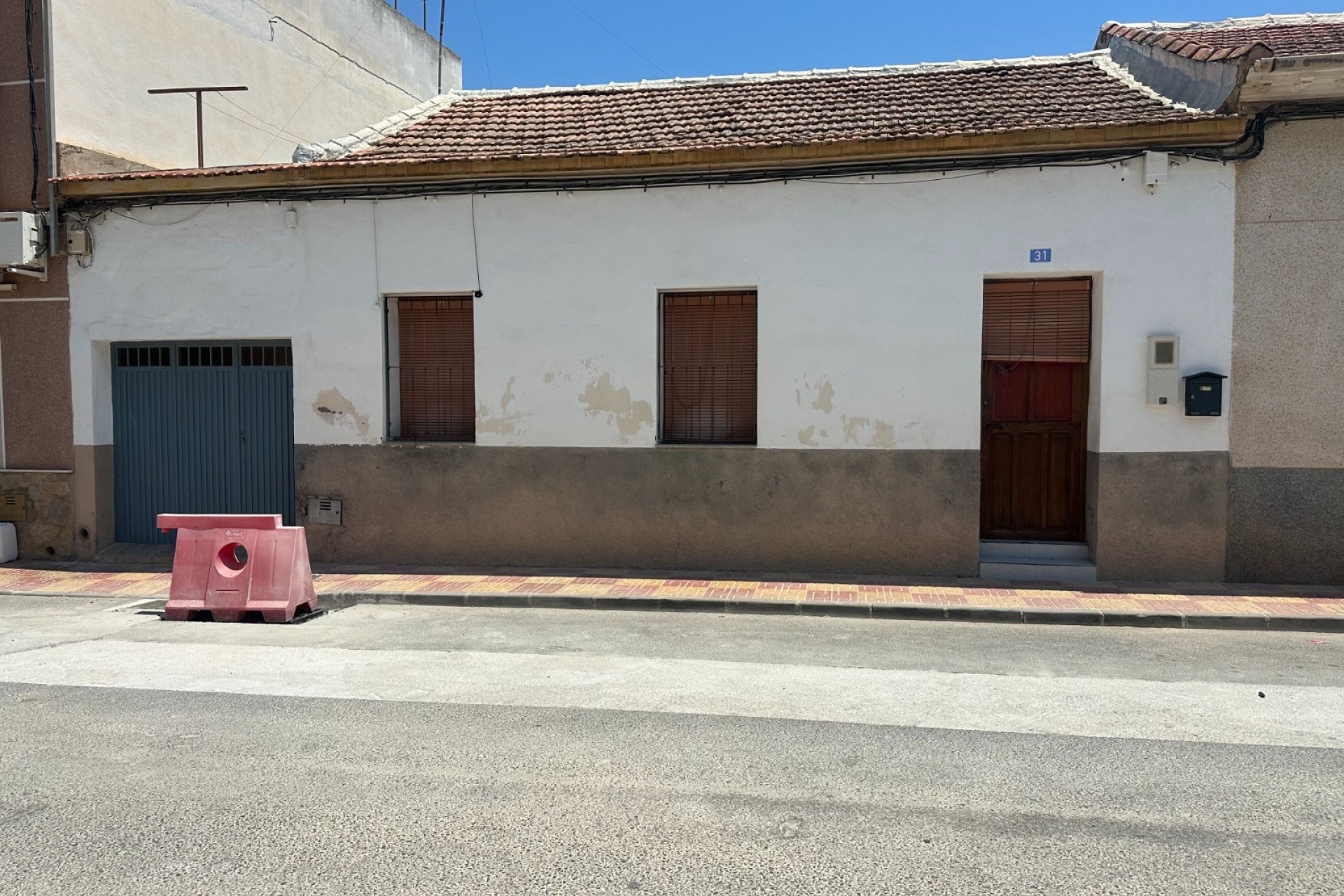 Venta - Adosado -
Jacarilla