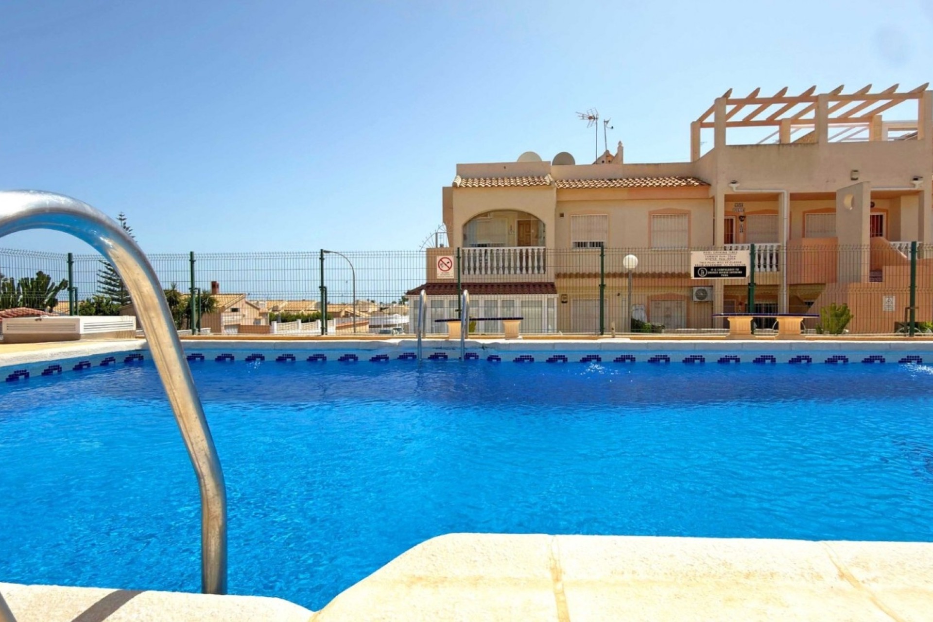 Venta - Adosado -
Orihuela Costa - La Florida