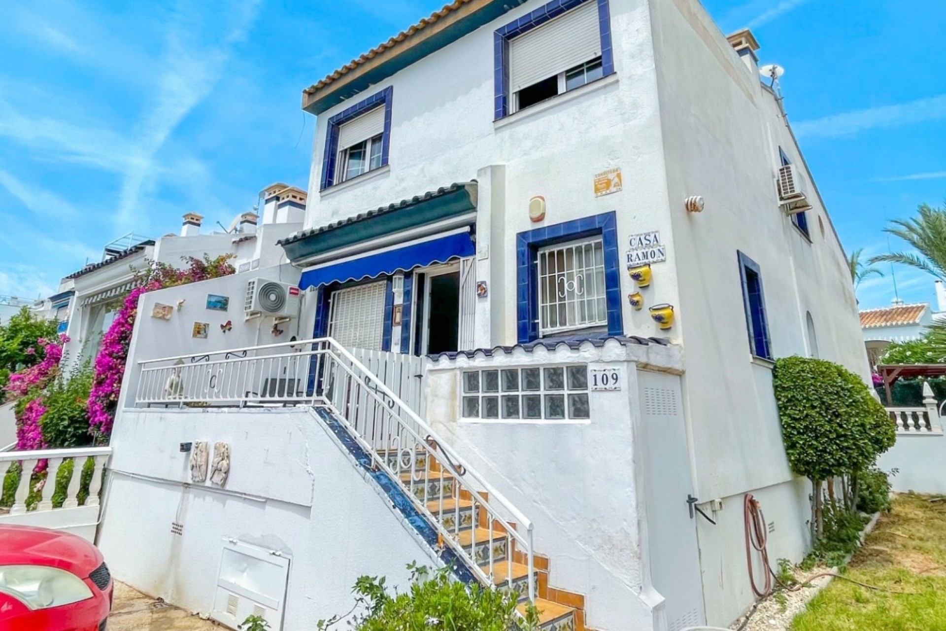 Venta - Adosado -
Orihuela Costa - La Rioja