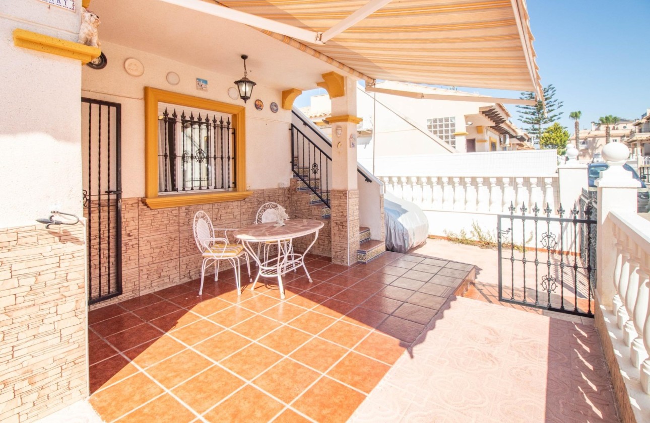 Venta - Adosado -
Orihuela Costa - La Zenia