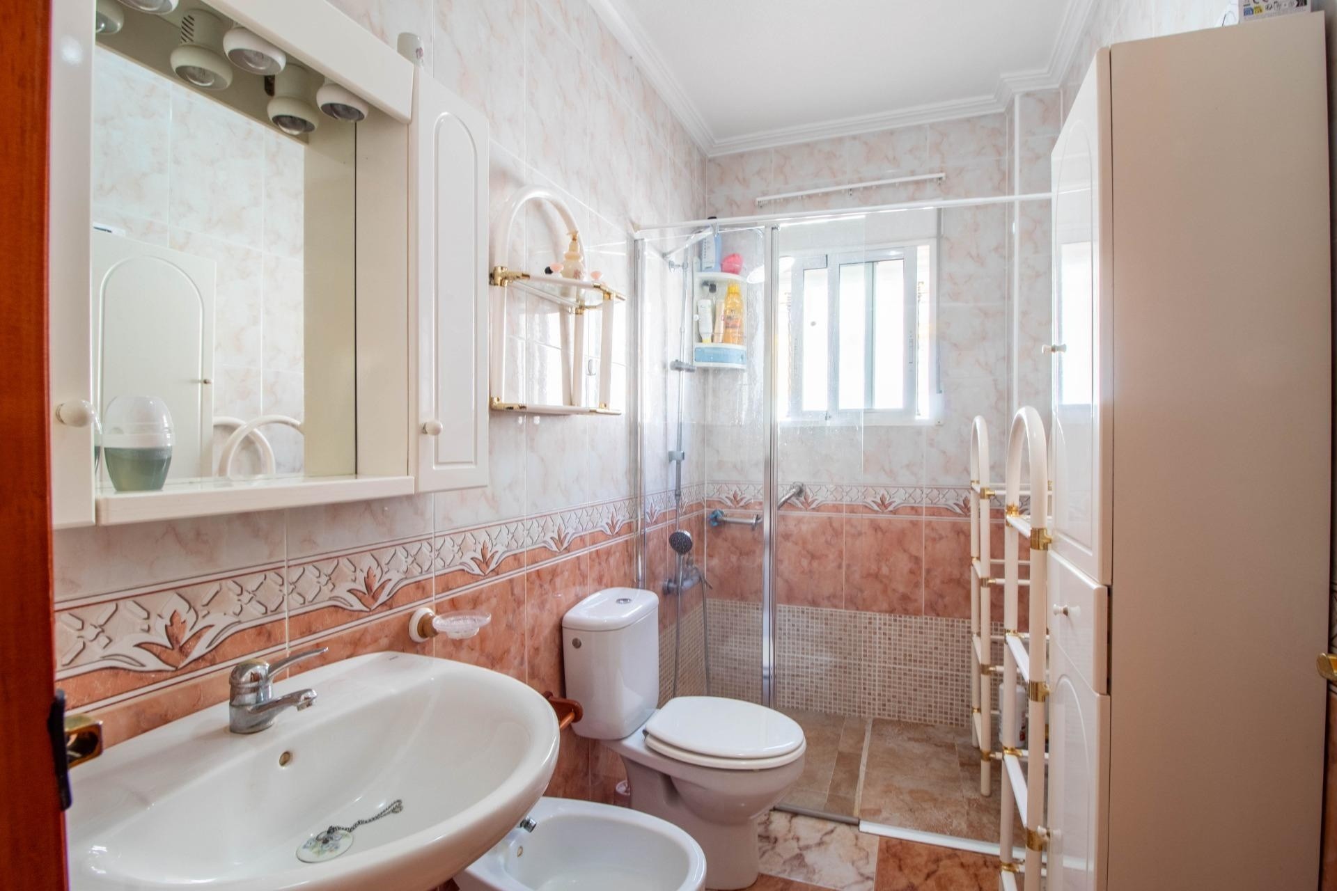Venta - Adosado -
Orihuela Costa - La Zenia