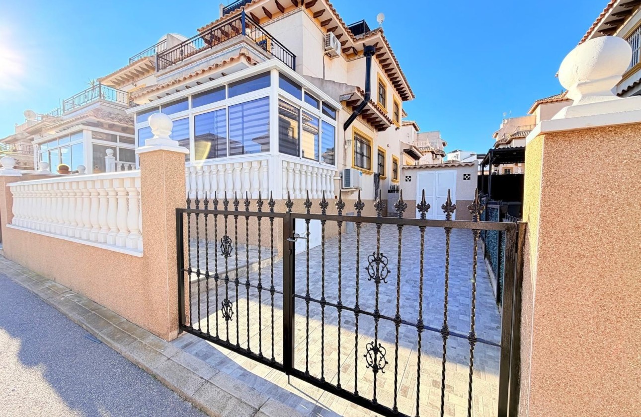 Venta - Adosado -
Orihuela Costa - Las Filipinas