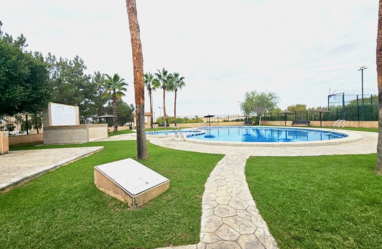 Venta - Adosado -
Orihuela Costa - Los Altos