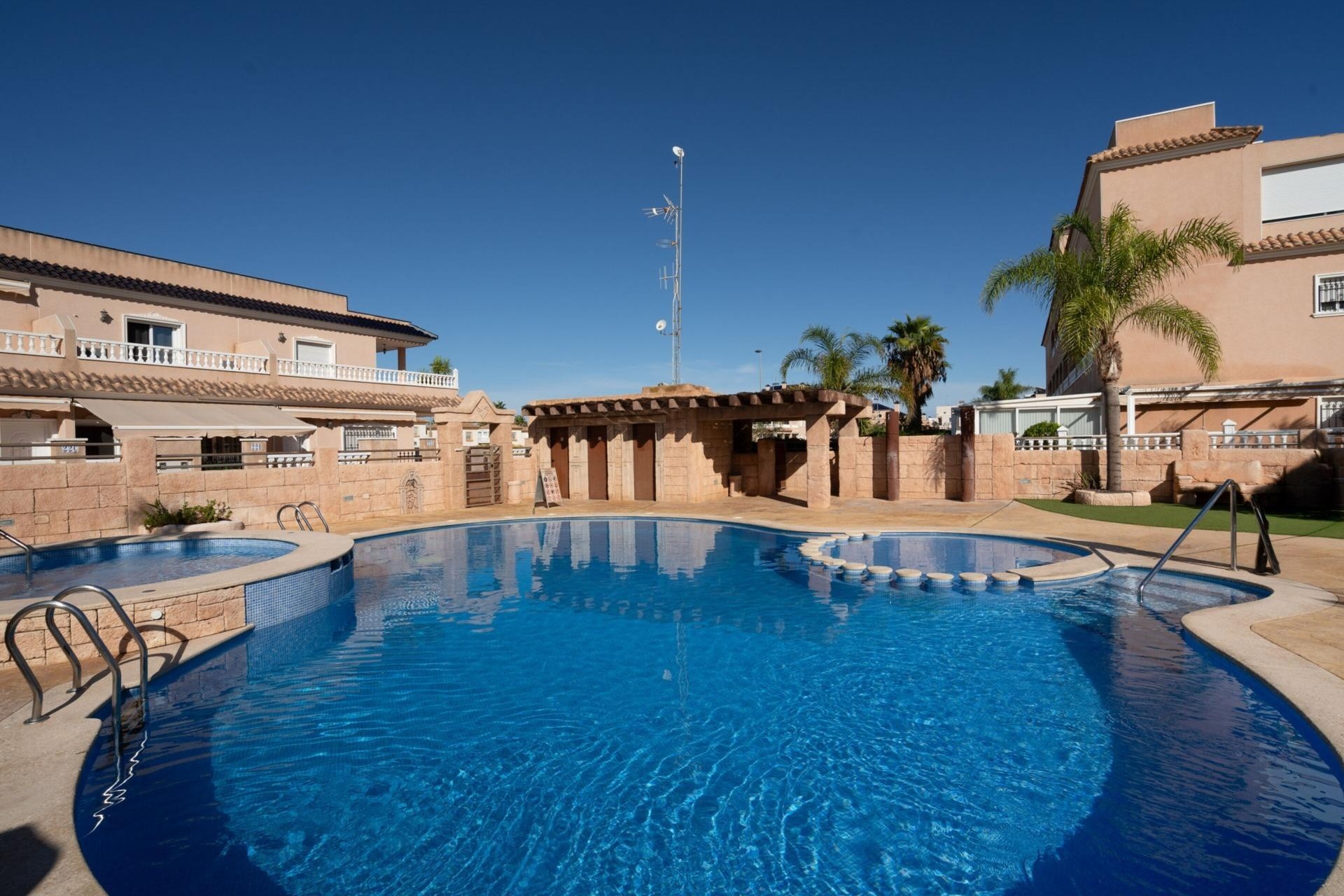 Venta - Adosado -
Orihuela Costa - Los Dolses