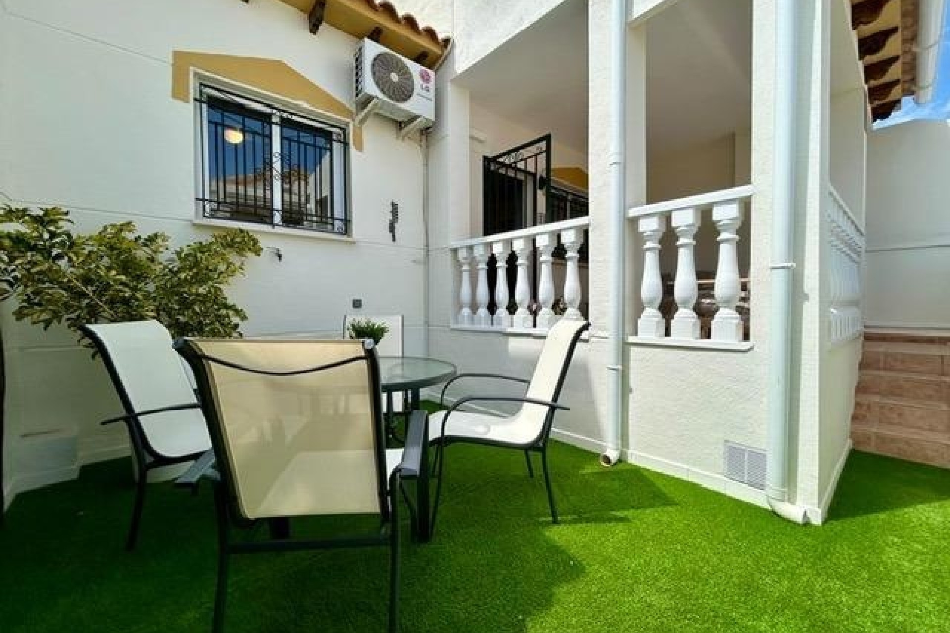 Venta - Adosado -
Orihuela - Urbanización Perla del Mar