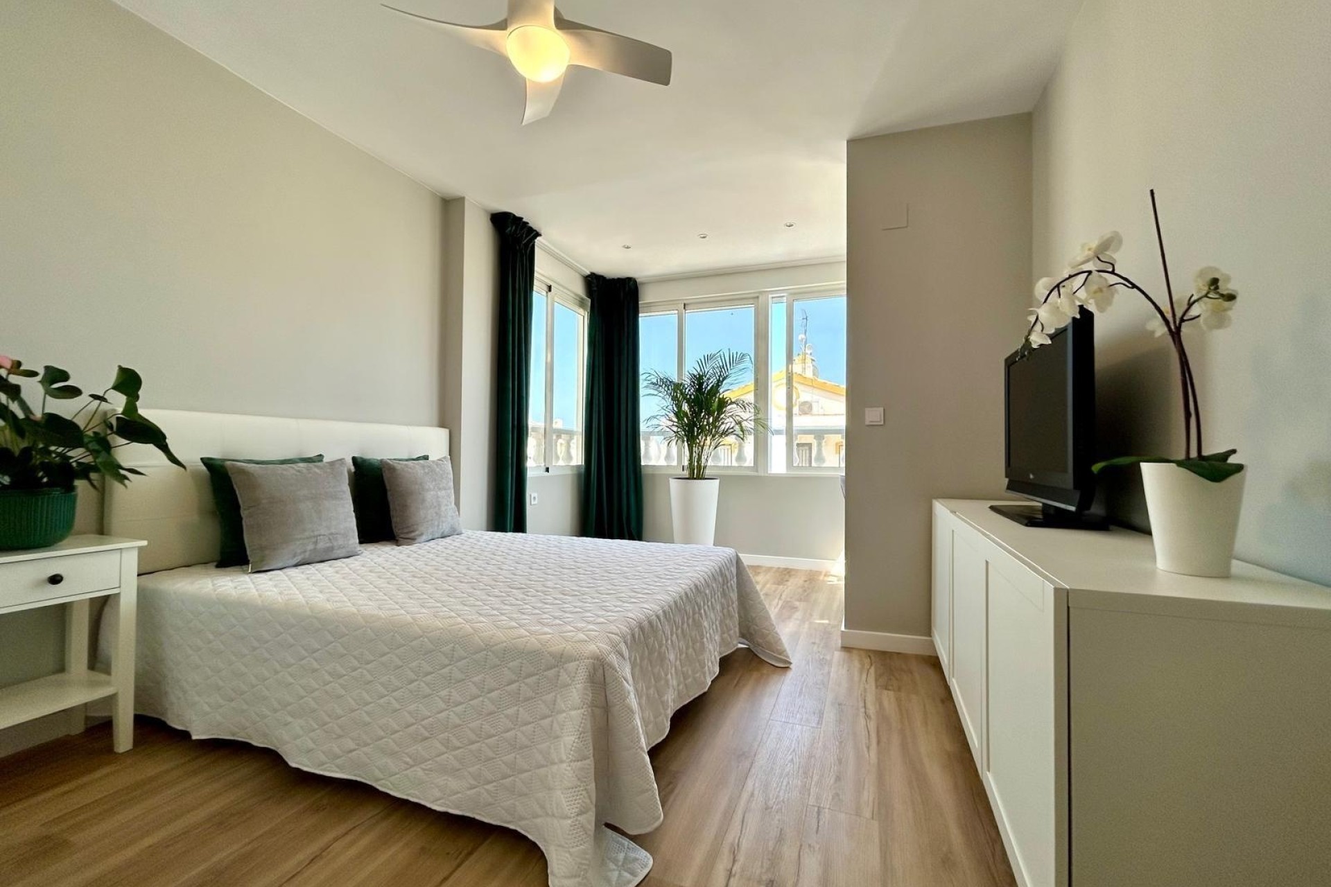 Venta - Adosado -
Orihuela - Urbanización Perla del Mar