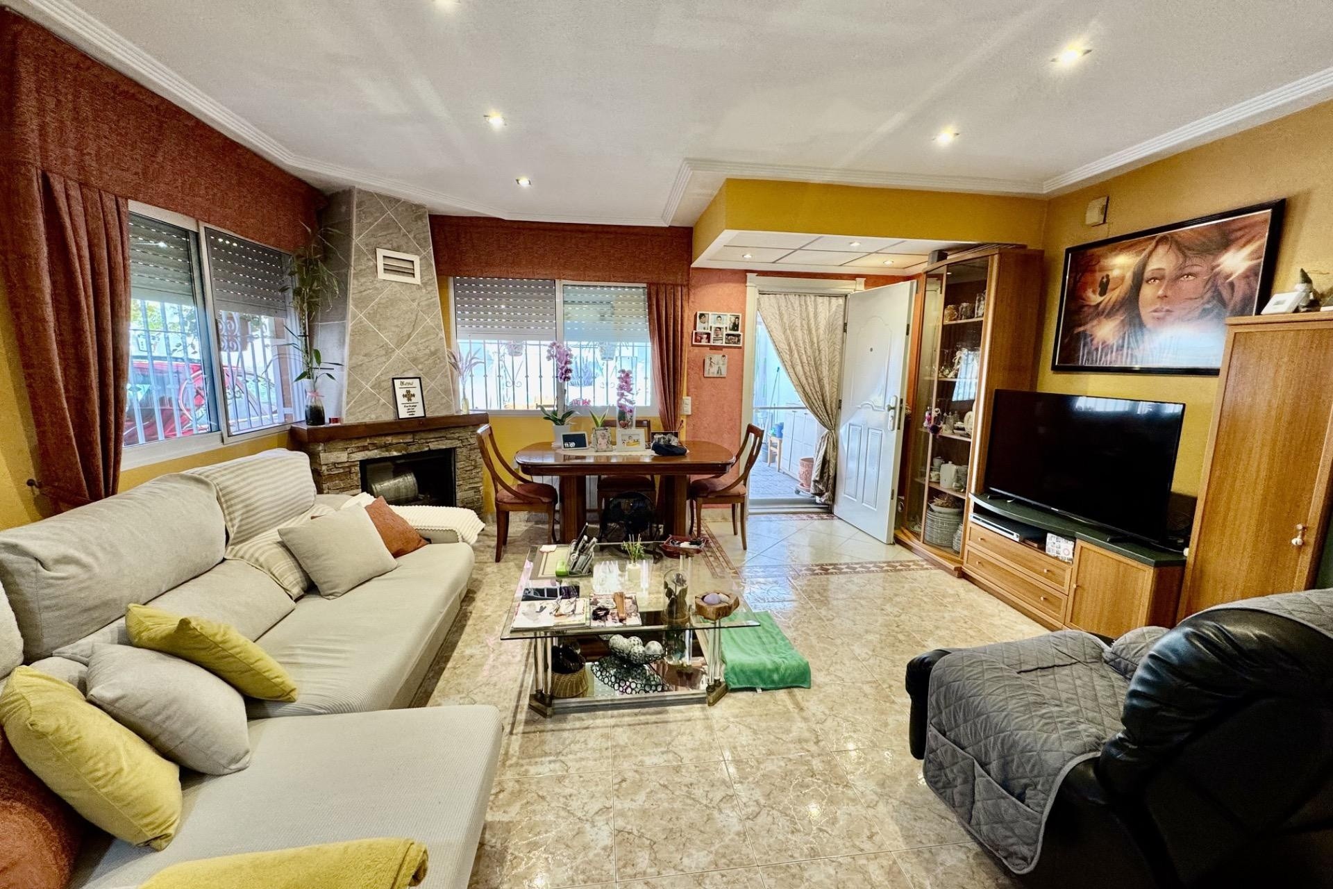 Venta - Adosado -
Orihuela - Urbanización Perla del Mar