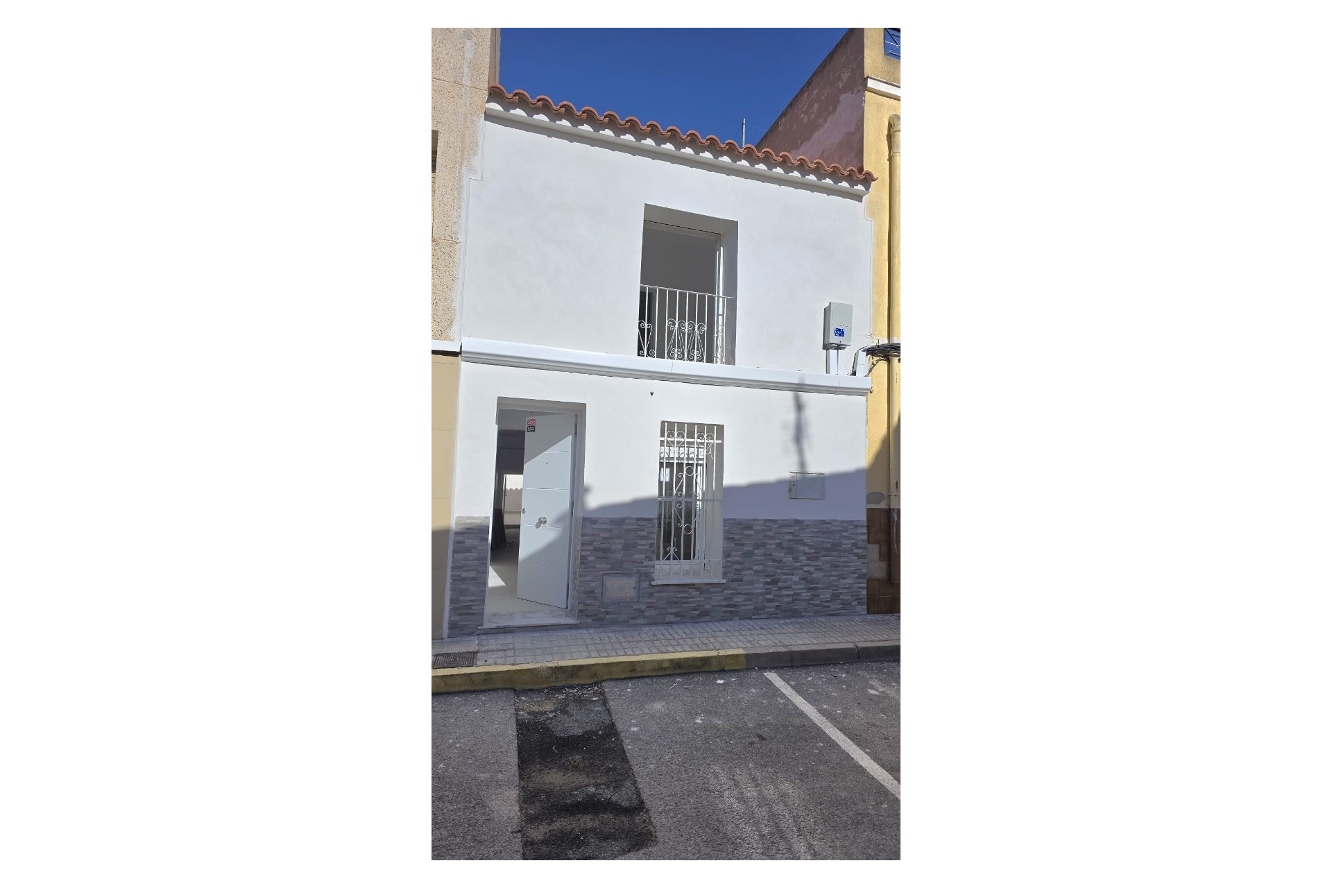 Venta - Adosado -
Pinoso - Inland