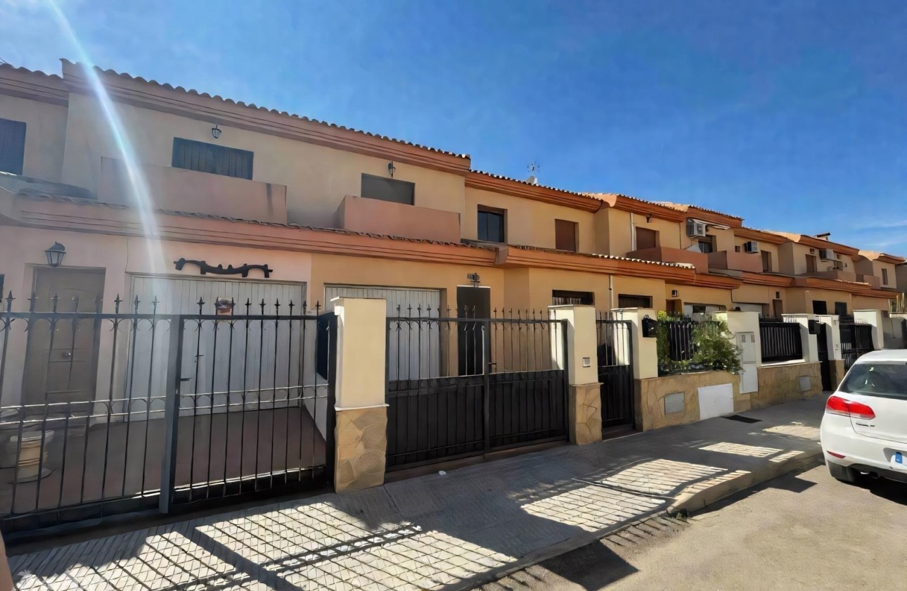 Venta - Adosado -
Pinoso - Pinoso Alicante