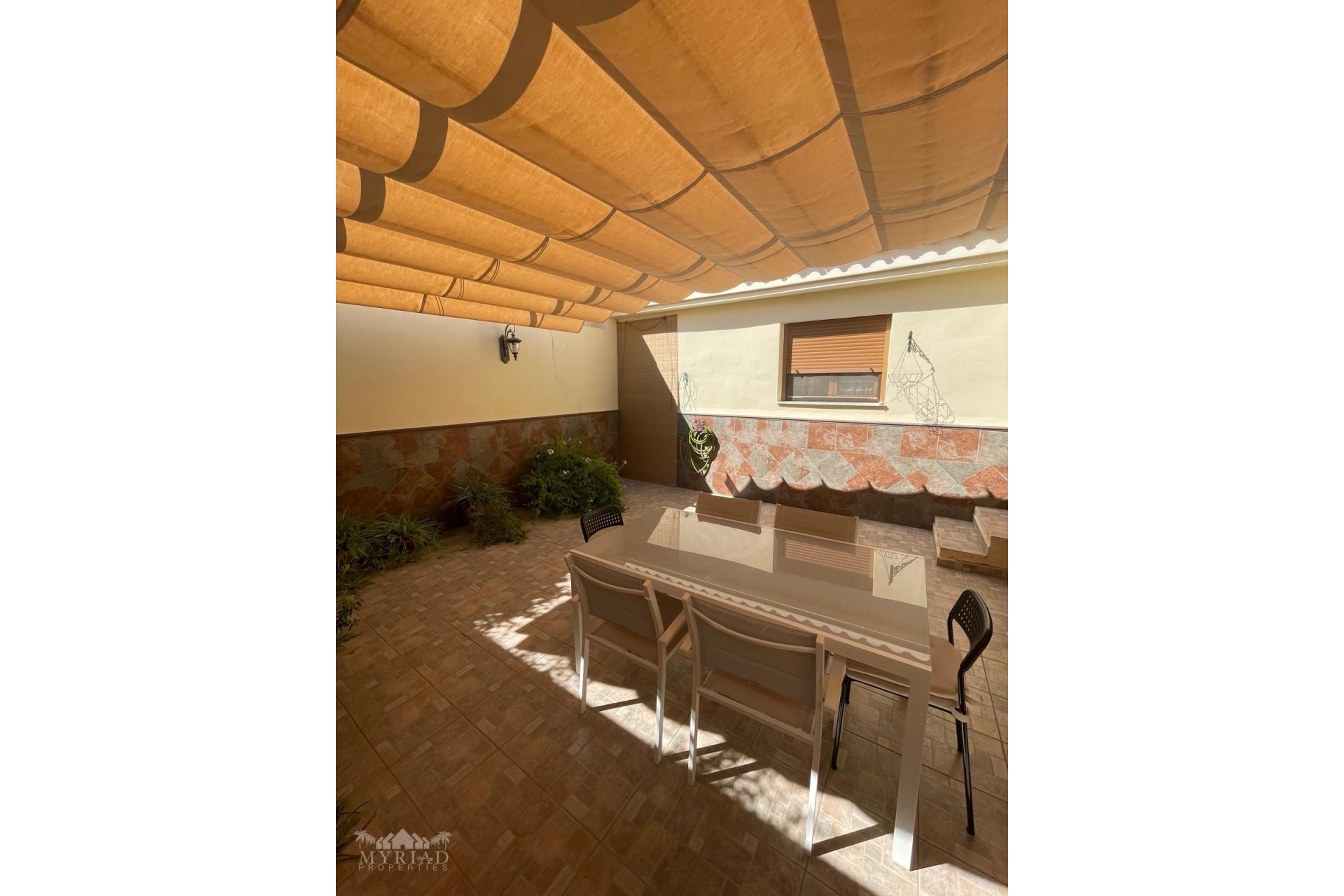 Venta - Adosado -
Pinoso - Pinoso Alicante