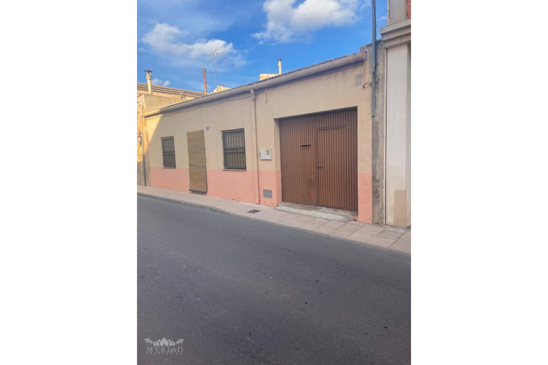 Venta - Adosado -
Pinoso - Pinoso Alicante