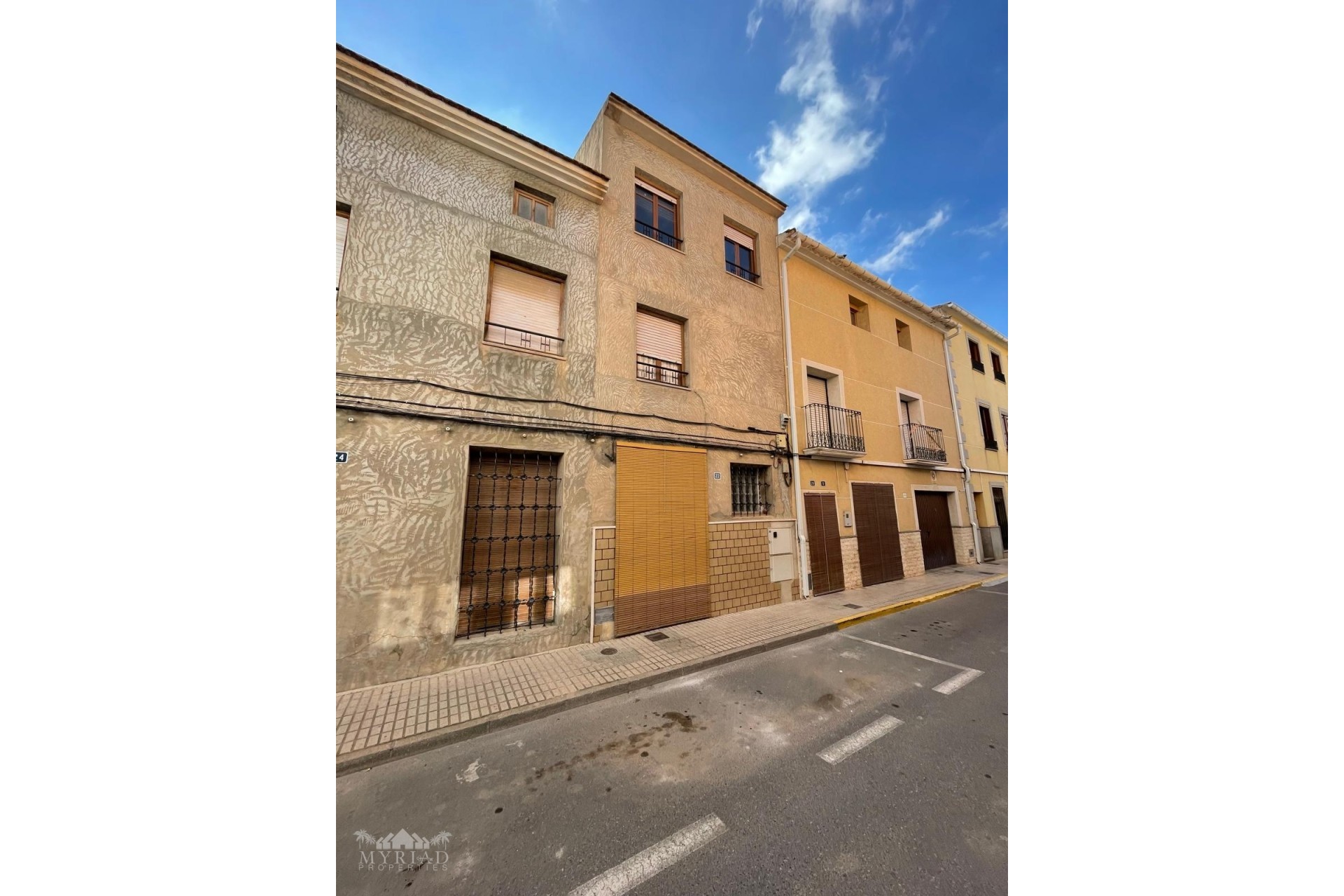 Venta - Adosado -
Pinoso - Pinoso Alicante