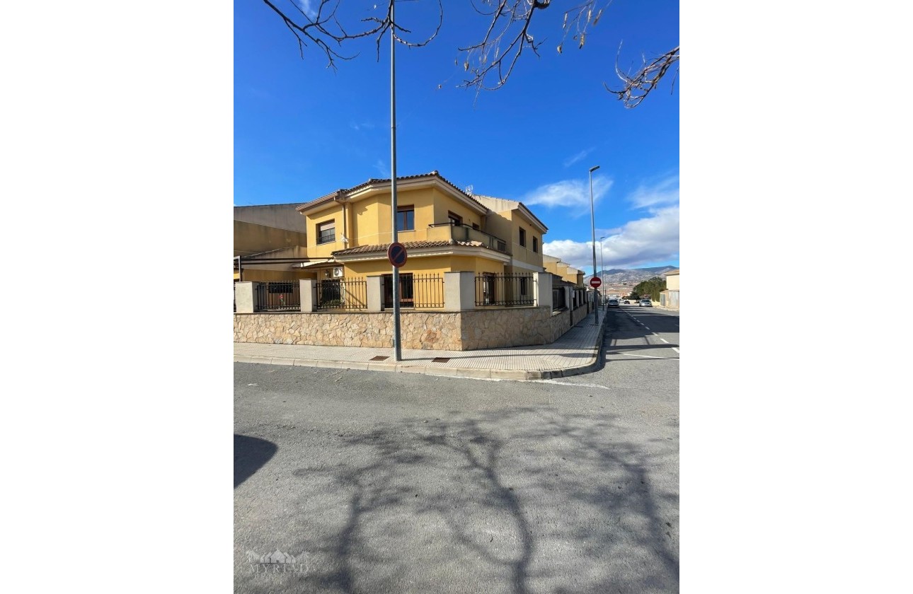 Venta - Adosado -
Pinoso - Pinoso Alicante