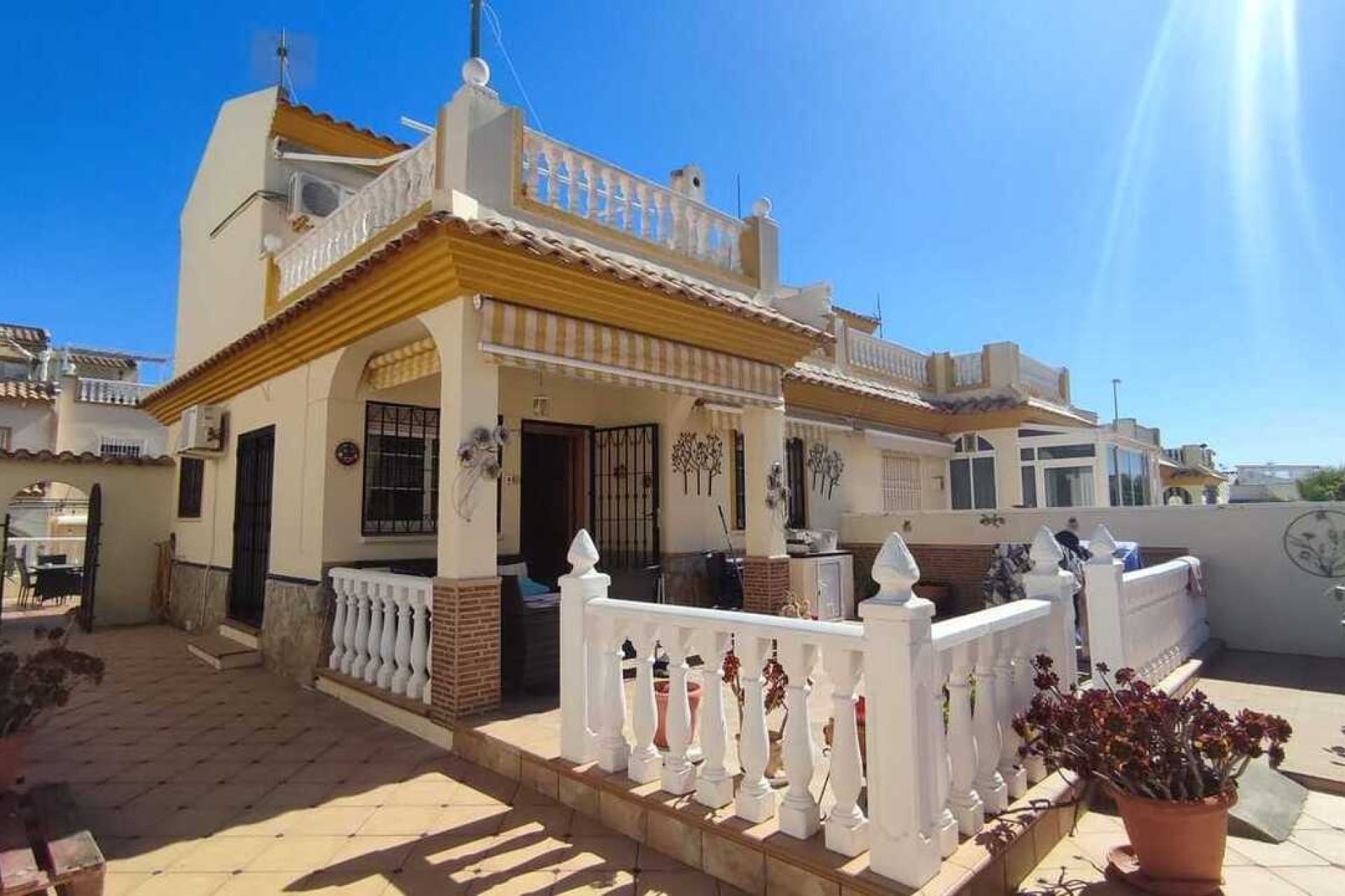 Venta - Adosado -
Playa Flamenca