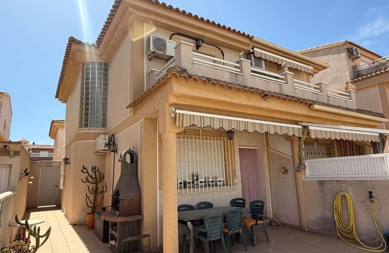 Venta - Adosado -
Torre de la Horadada