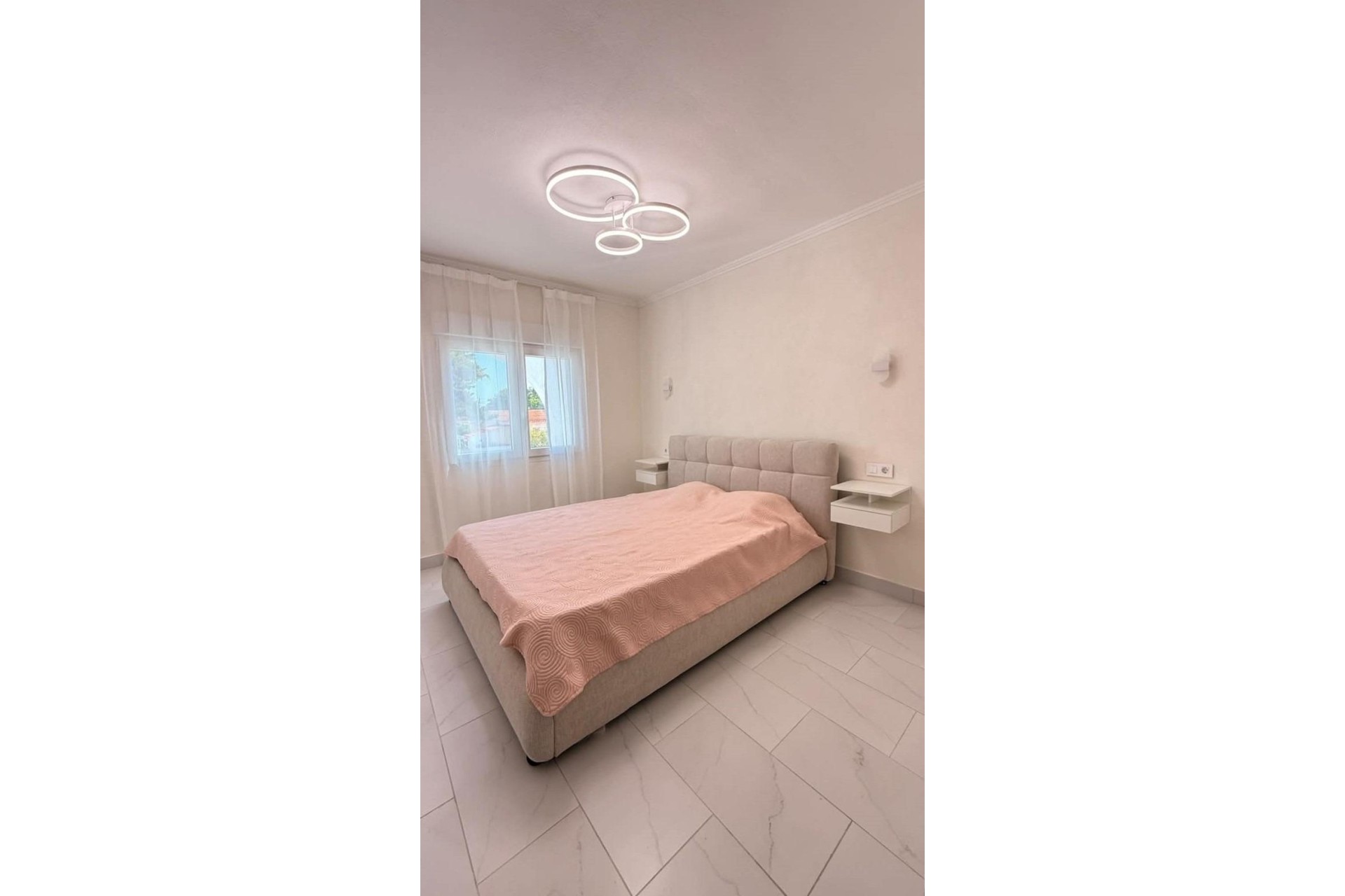Venta - Adosado -
Torrevieja - Calas blanca