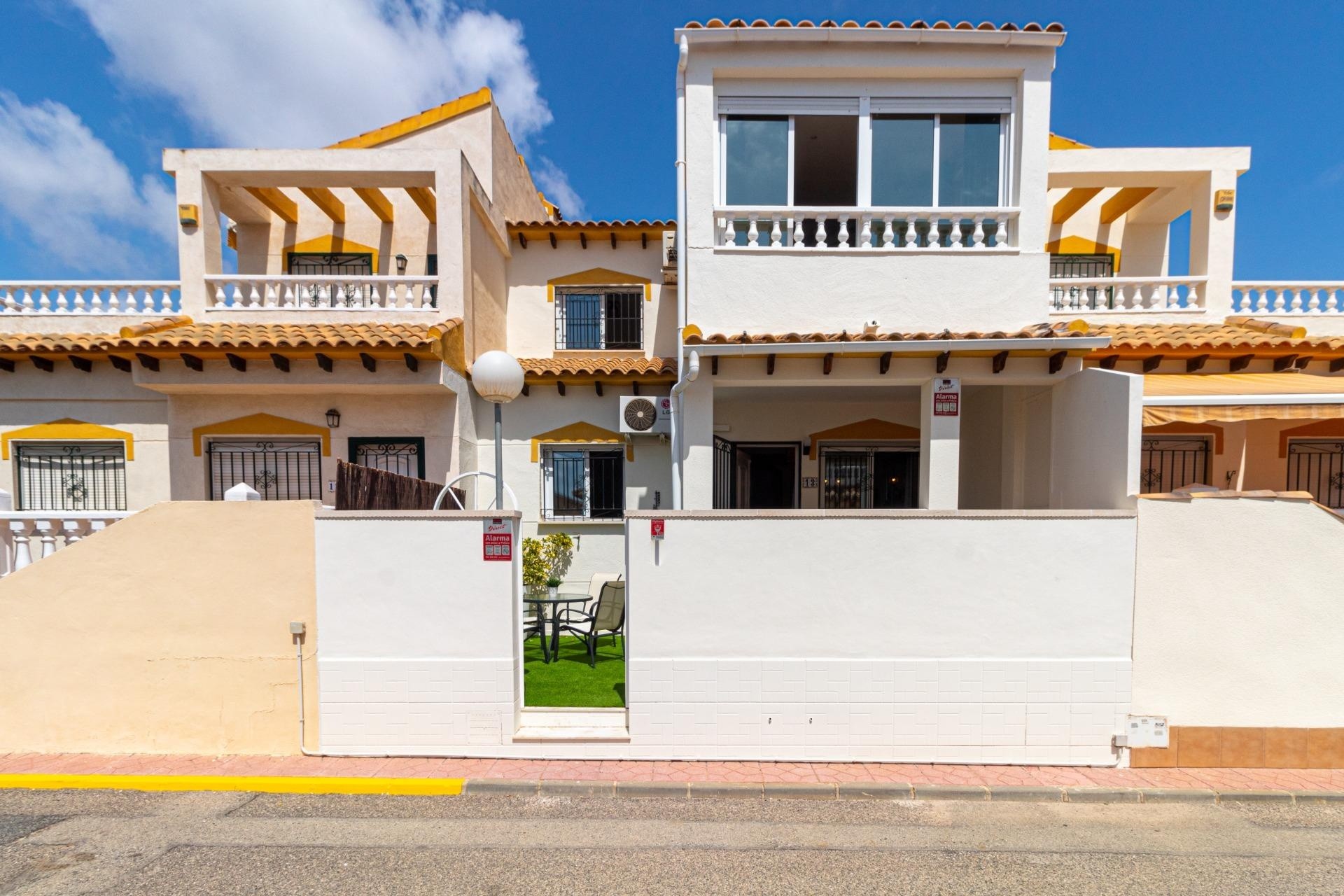 Venta - Adosado -
Torrevieja - Los altos