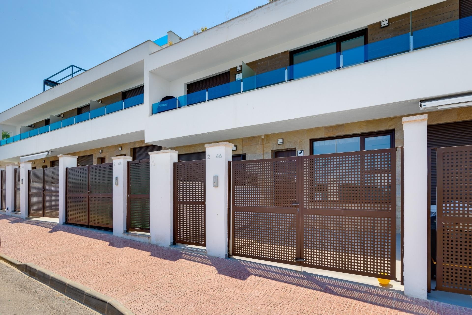 Venta - Adosado -
Torrevieja - Los Balcones