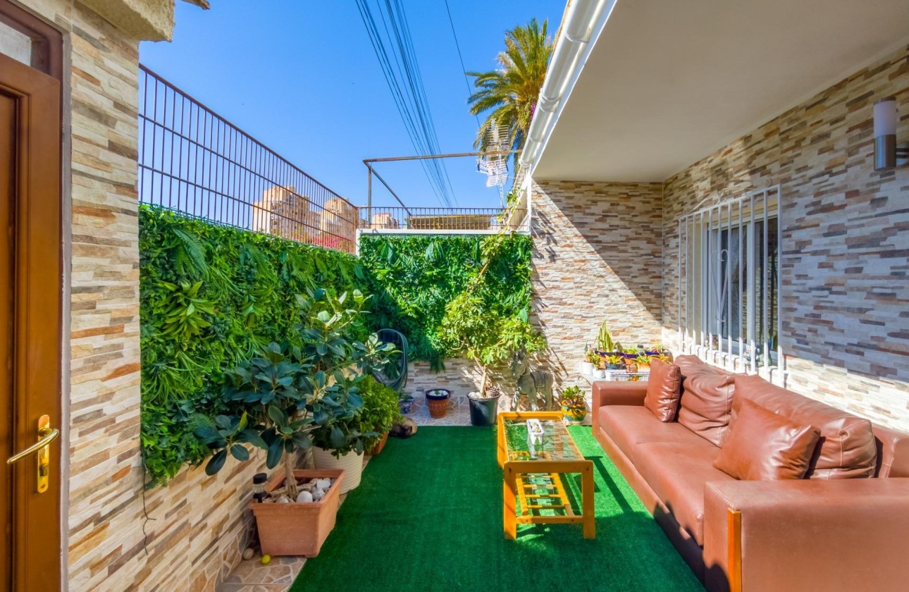 Venta - Adosado -
Torrevieja - Nueva Torrevieja