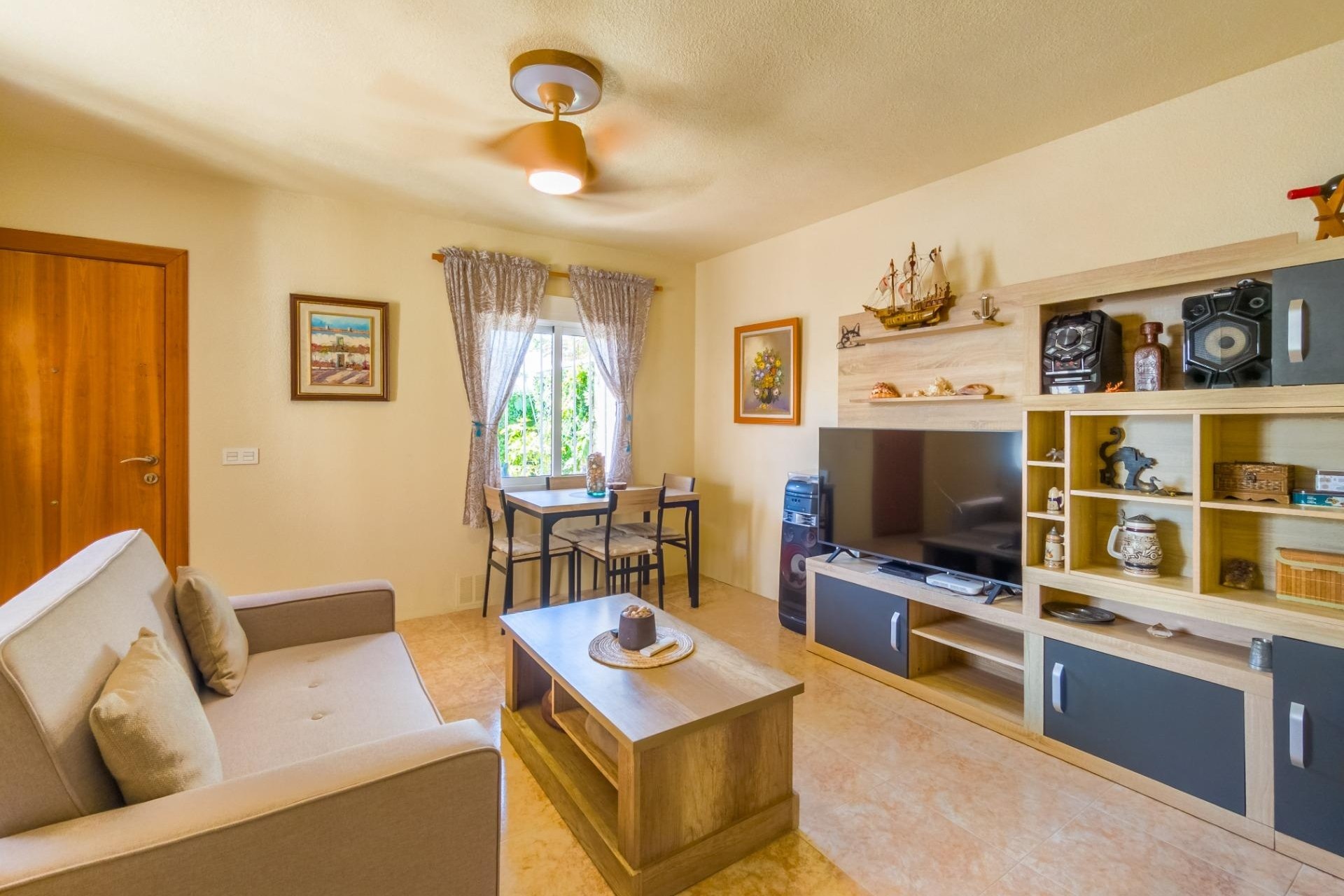 Venta - Adosado -
Torrevieja - Nueva Torrevieja