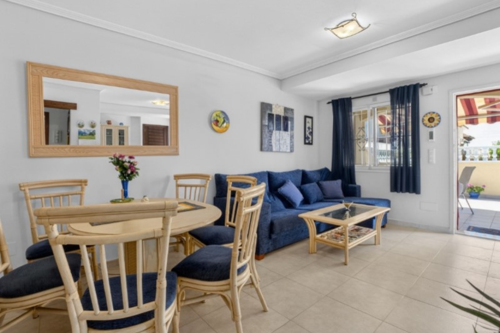 Venta - Adosado -
Torrevieja