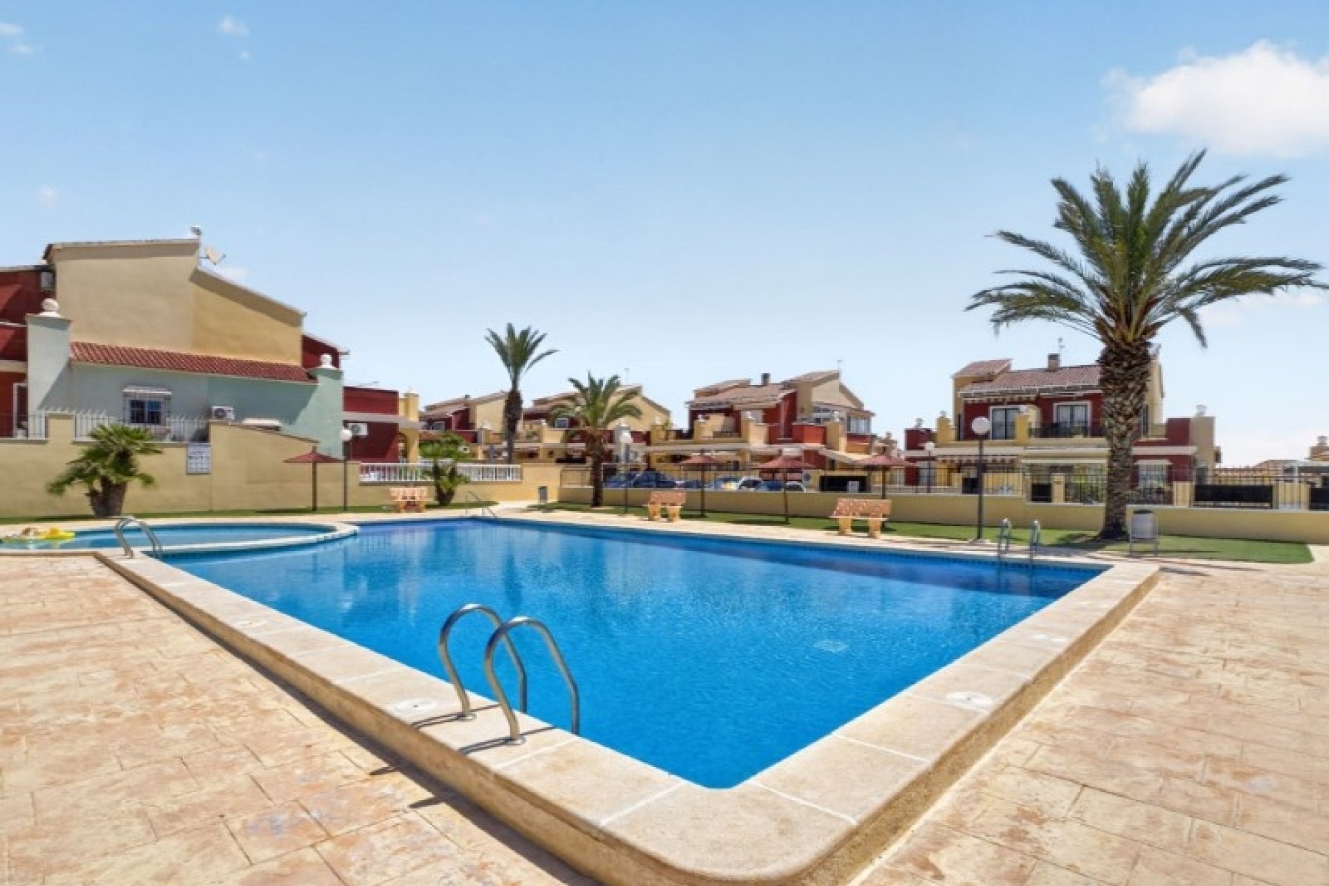 Venta - Adosado -
Torrevieja