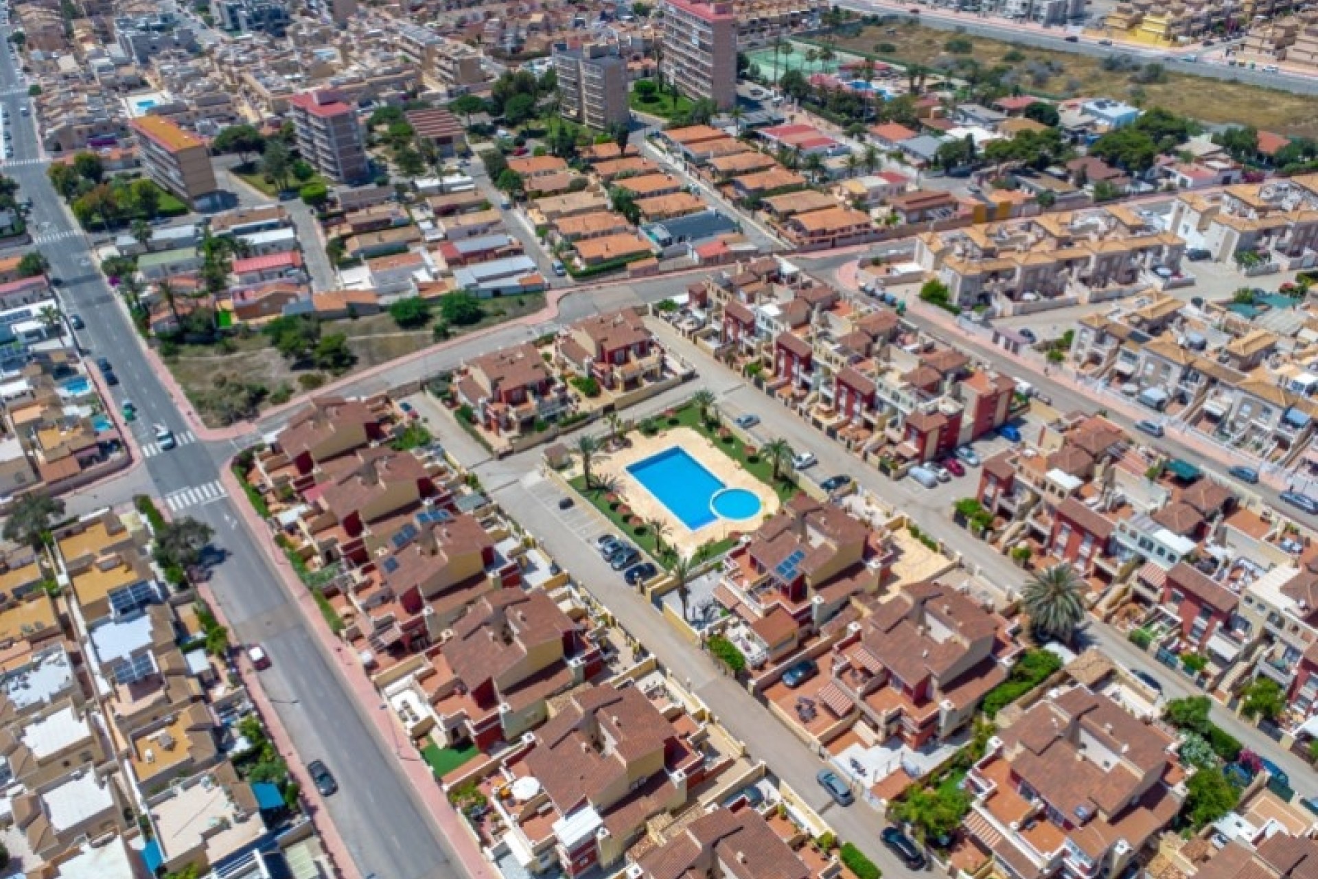 Venta - Adosado -
Torrevieja