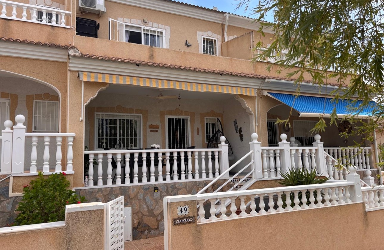 Venta - Adosado -
Urbanización Ciudad Quesada