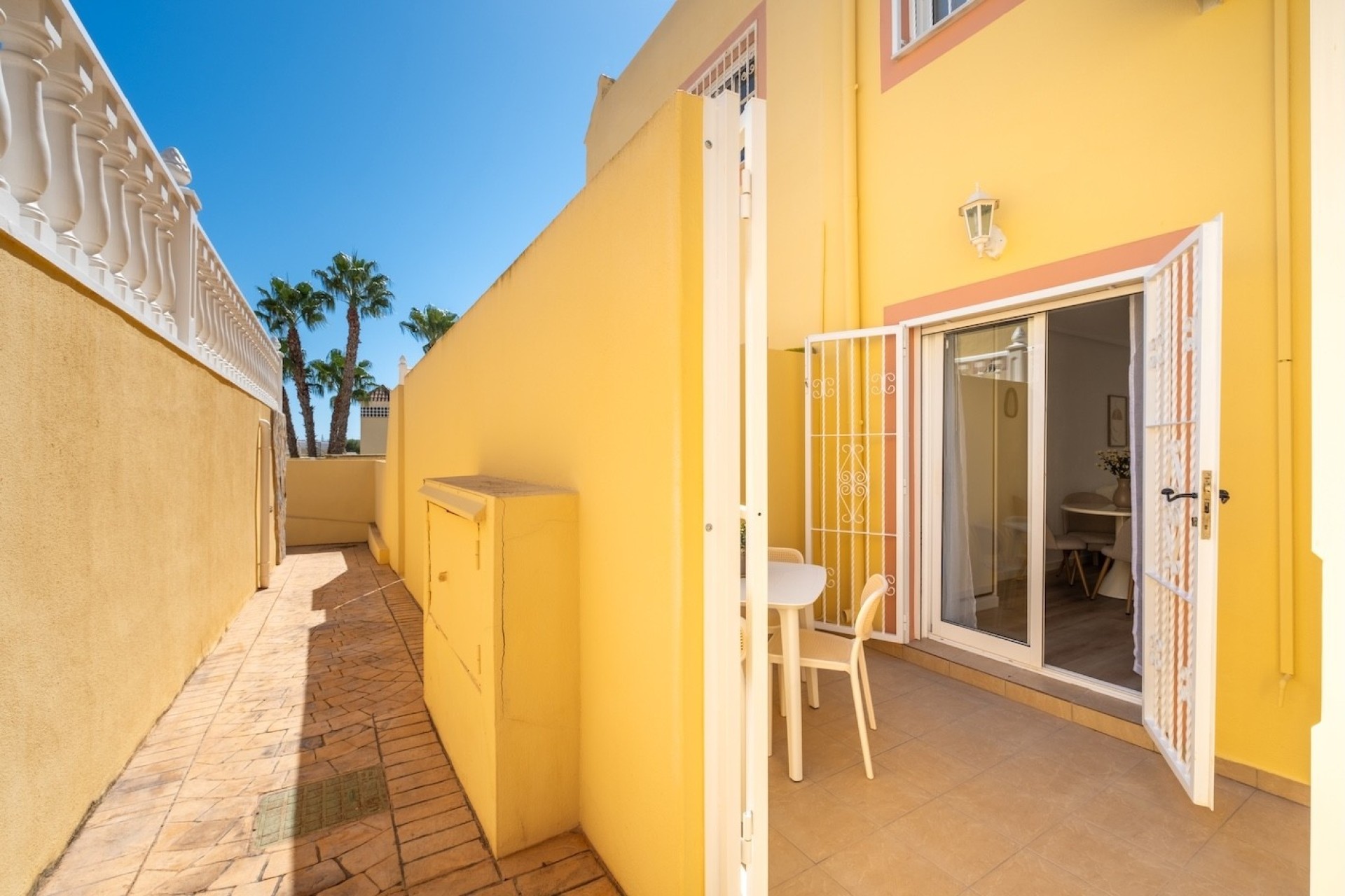 Venta - Adosado -
Villamartín - El Galan