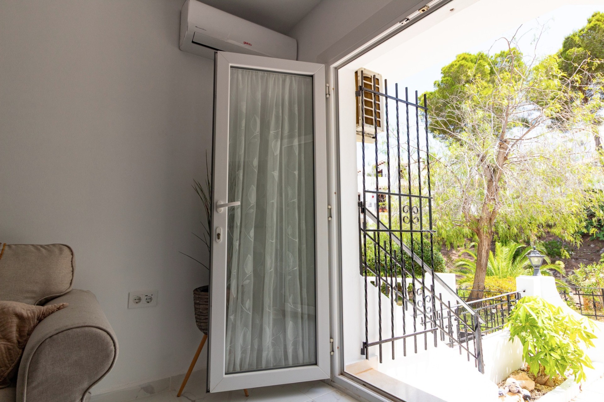 Venta - Adosado -
Villamartín - Verdemar