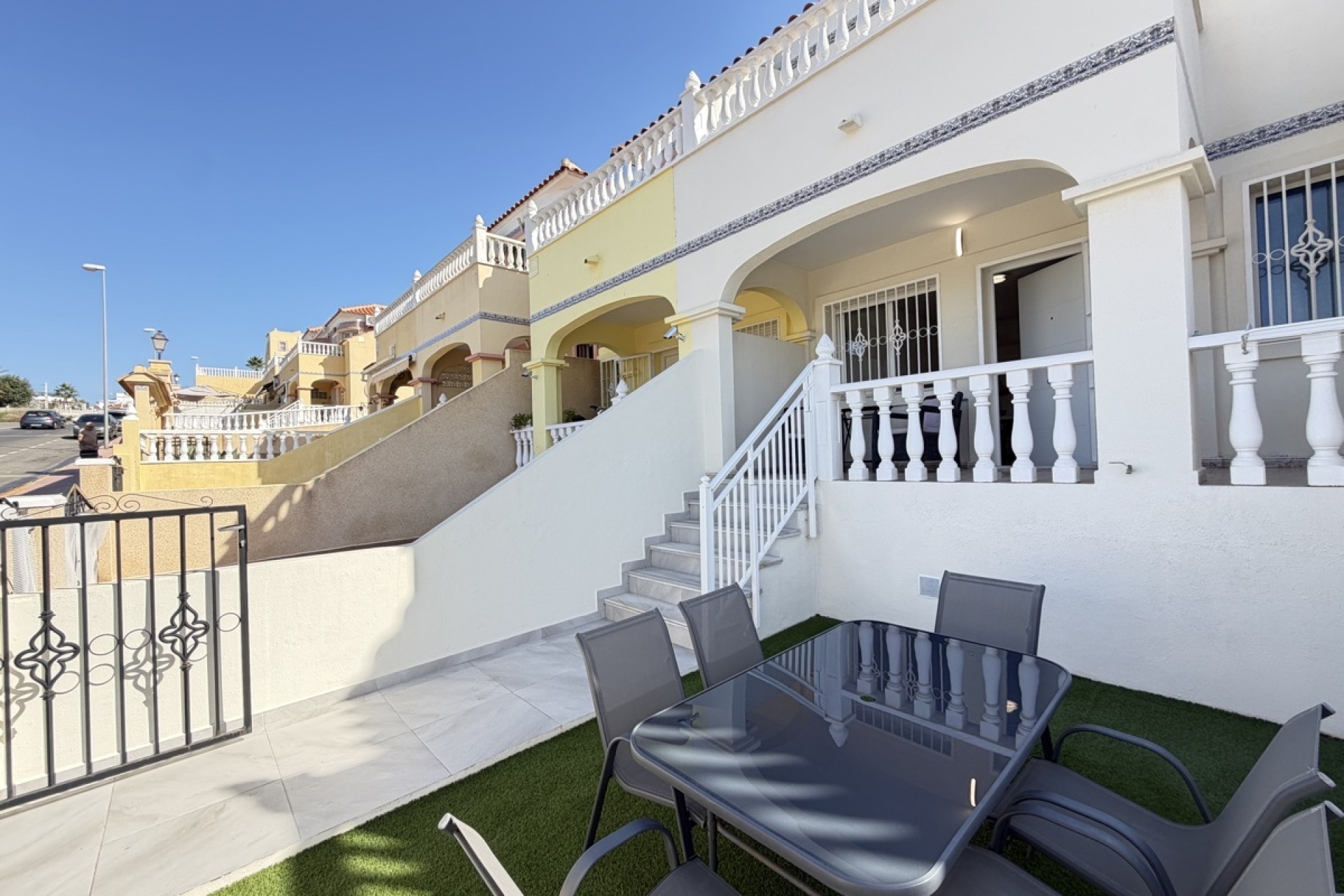 Venta - Adosado -
Villamartín