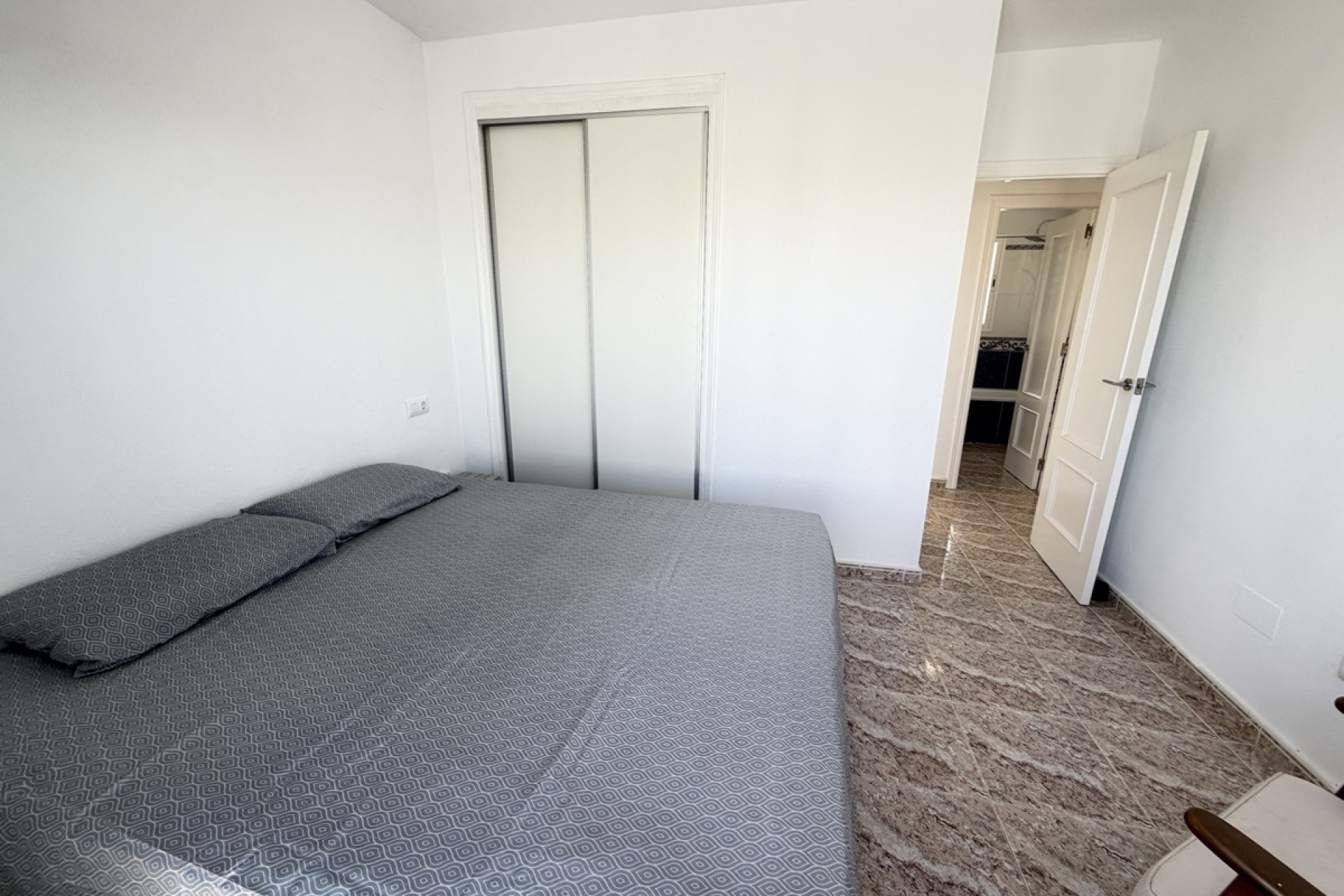 Venta - Adosado -
Villamartín