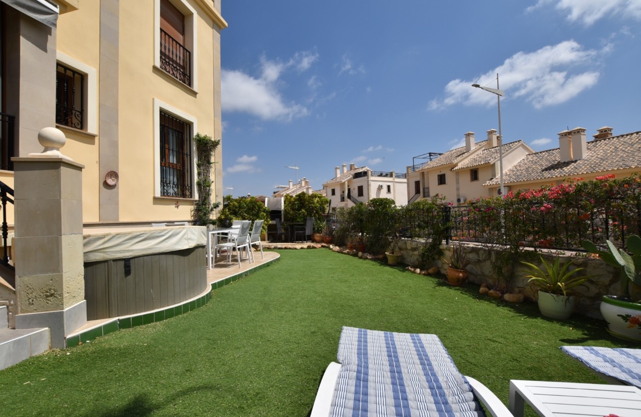 Venta - Apartamento / Piso -
Algorfa - La Finca Golf Resort