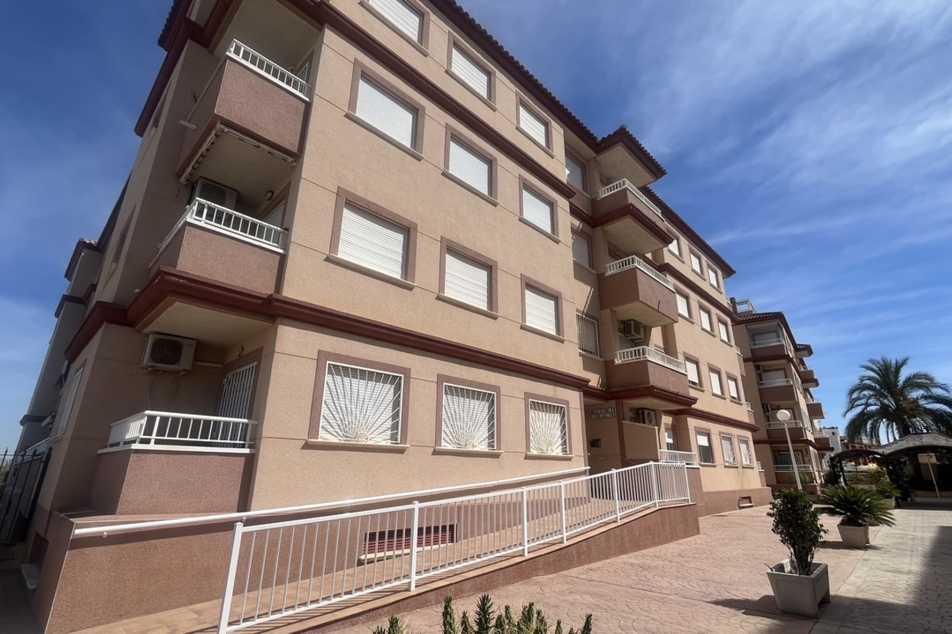 Venta - Apartamento / Piso -
Algorfa