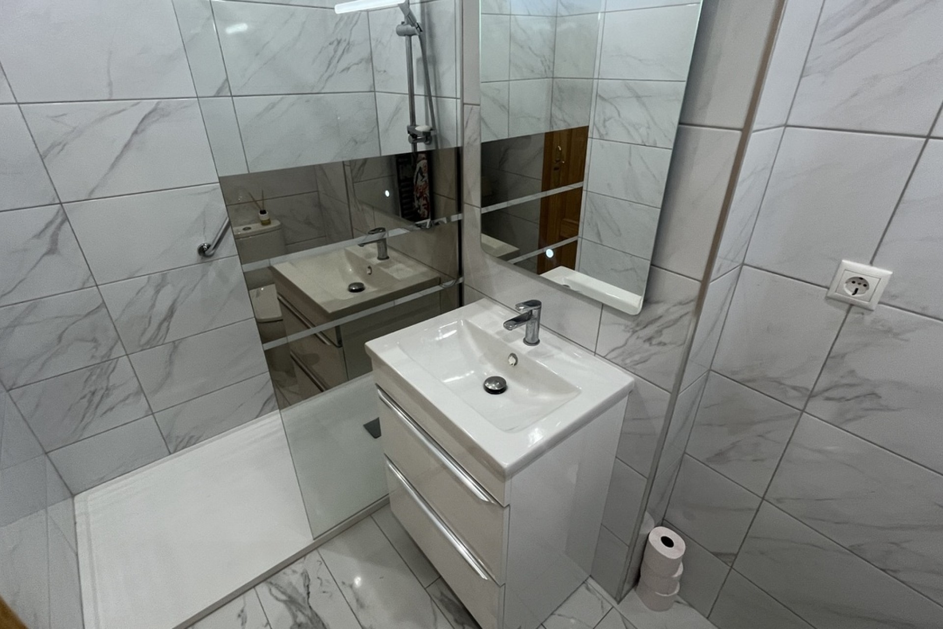 Venta - Apartamento / Piso -
Algorfa