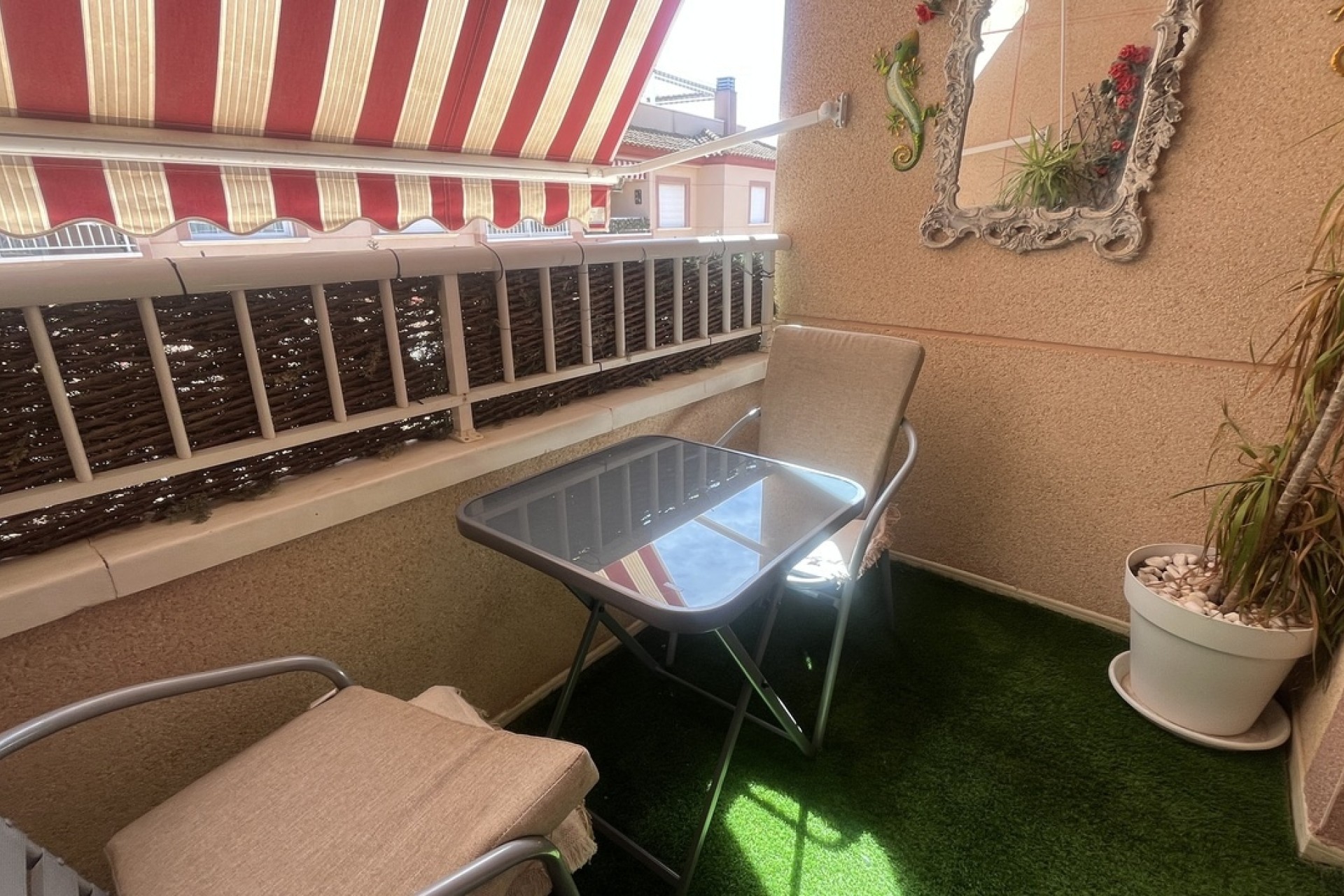 Venta - Apartamento / Piso -
Algorfa