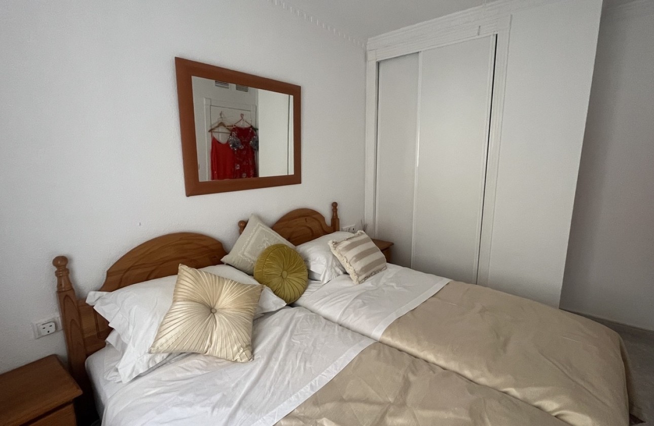 Venta - Apartamento / Piso -
Algorfa