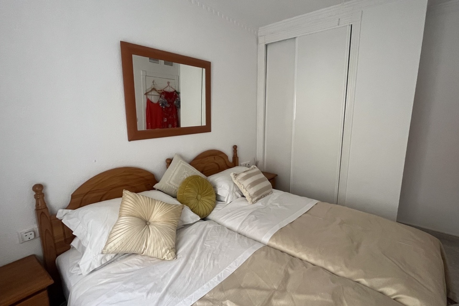 Venta - Apartamento / Piso -
Algorfa