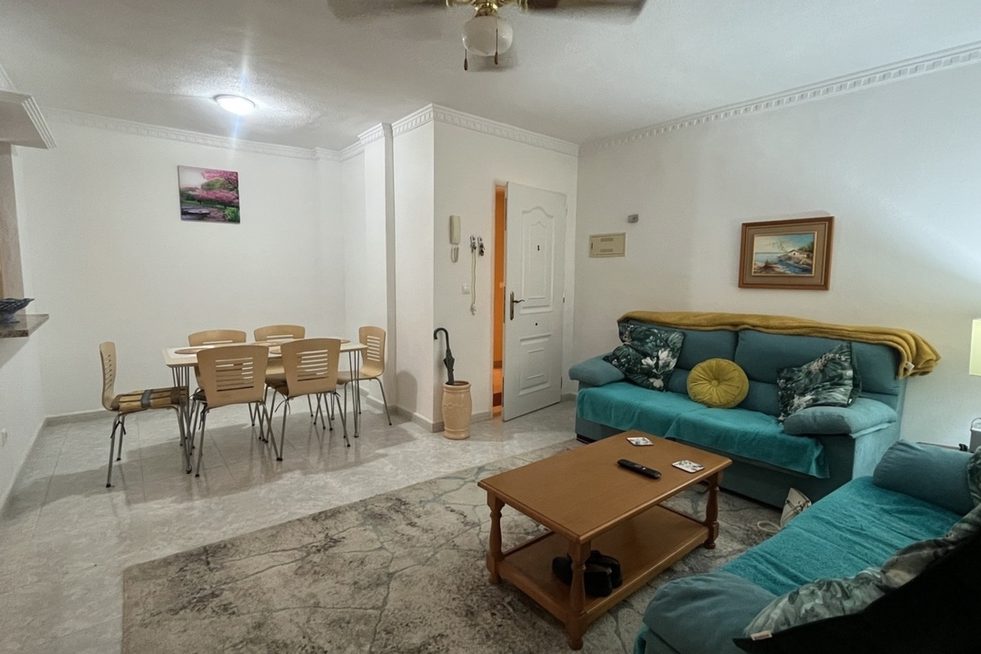 Venta - Apartamento / Piso -
Algorfa