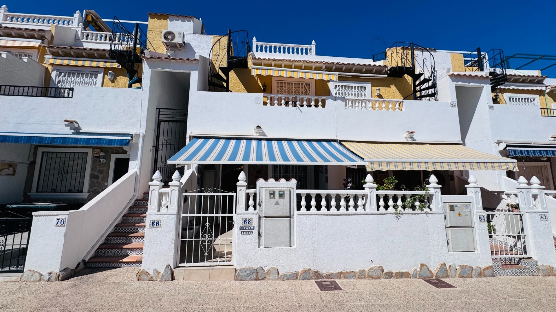 Venta - Apartamento piso -
Algorfa