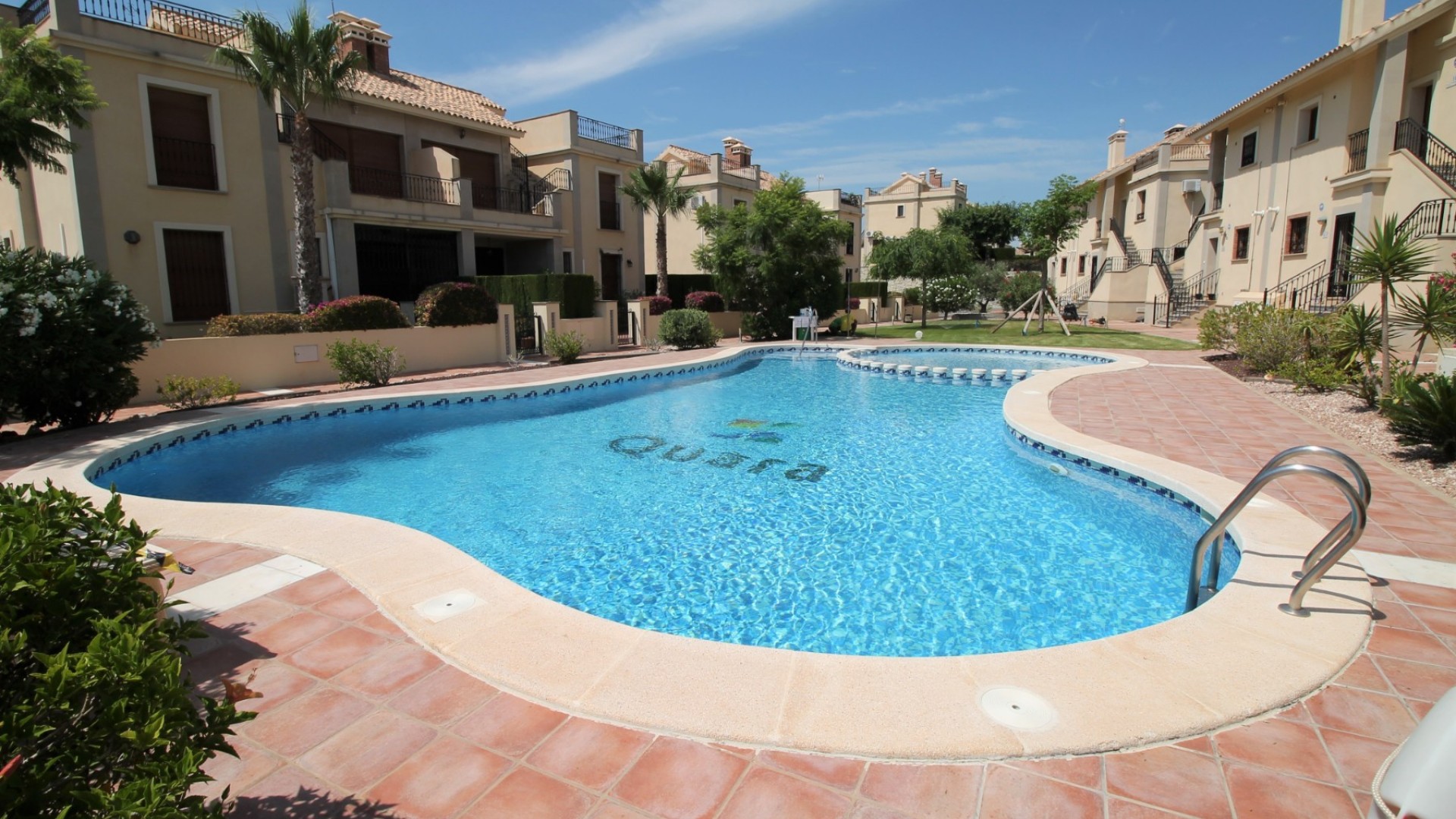 Venta - Apartamento piso -
Algorfa