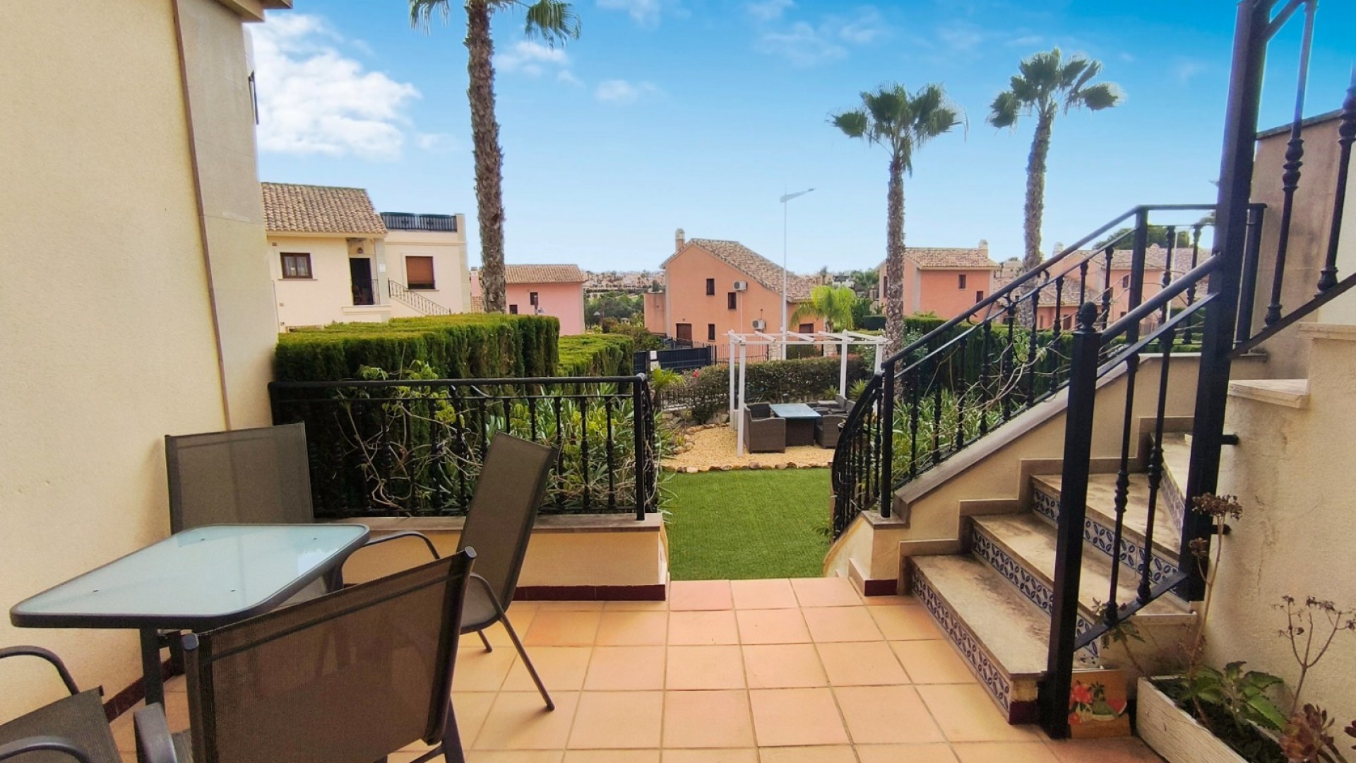 Venta - Apartamento piso -
Algorfa