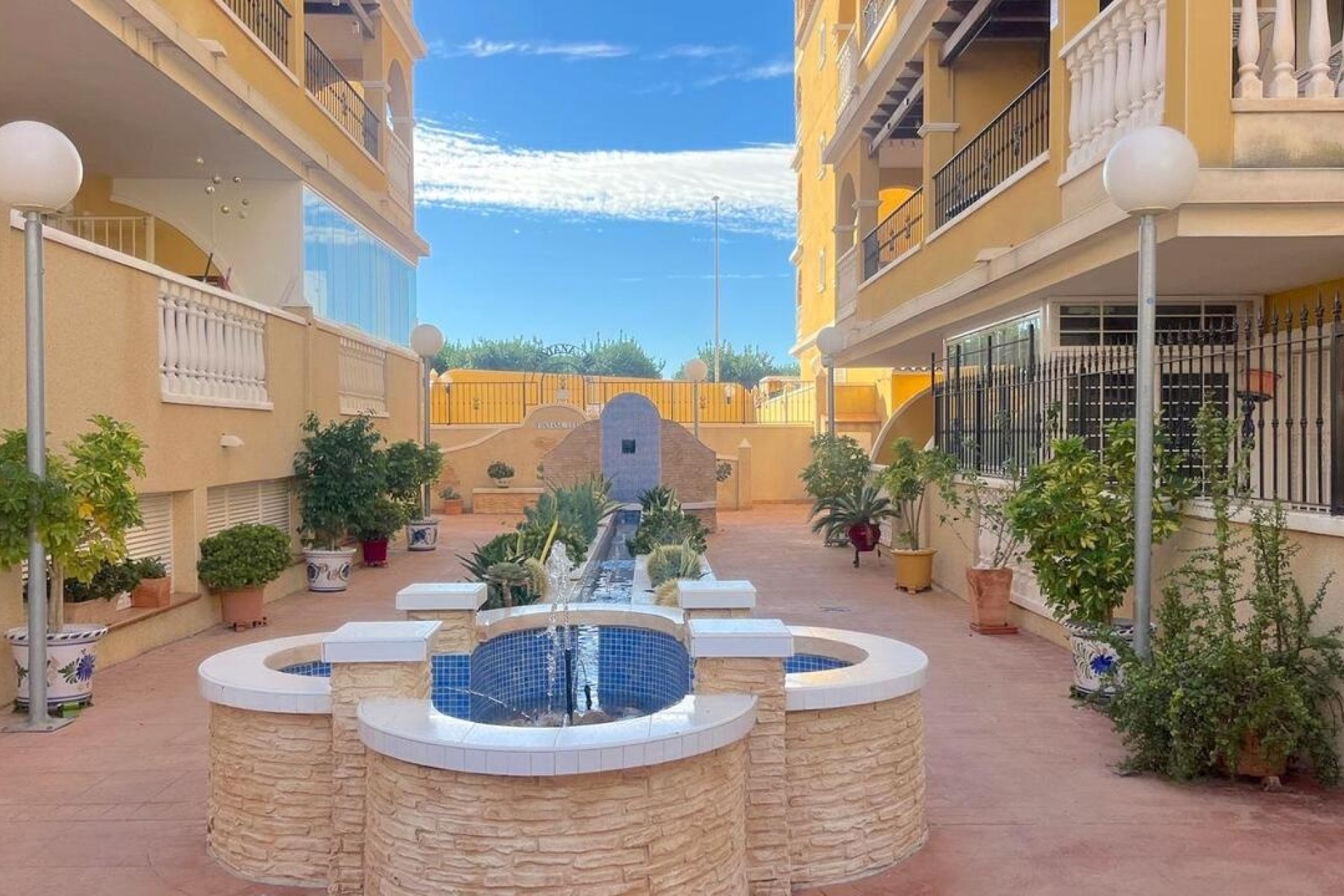 Venta - Apartamento / Piso -
Algorfa