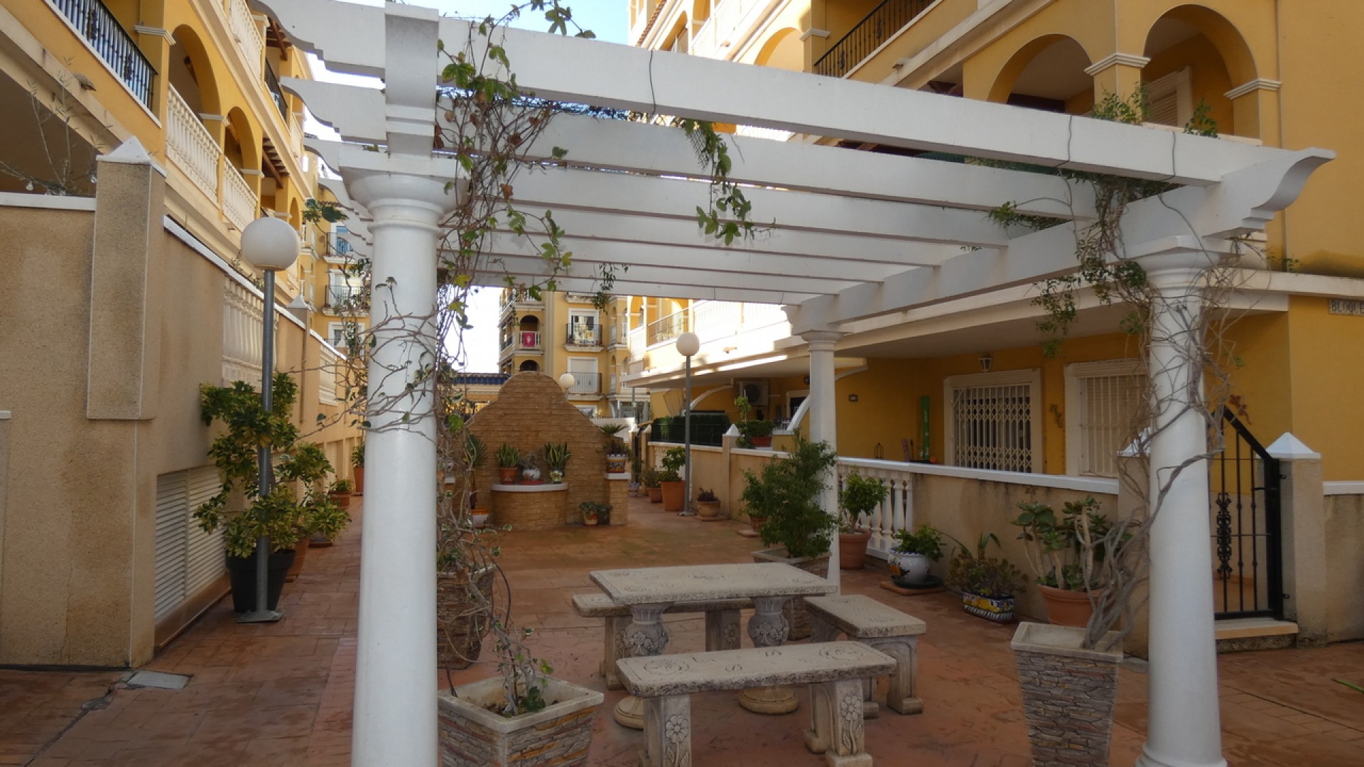 Venta - Apartamento piso -
Algorfa