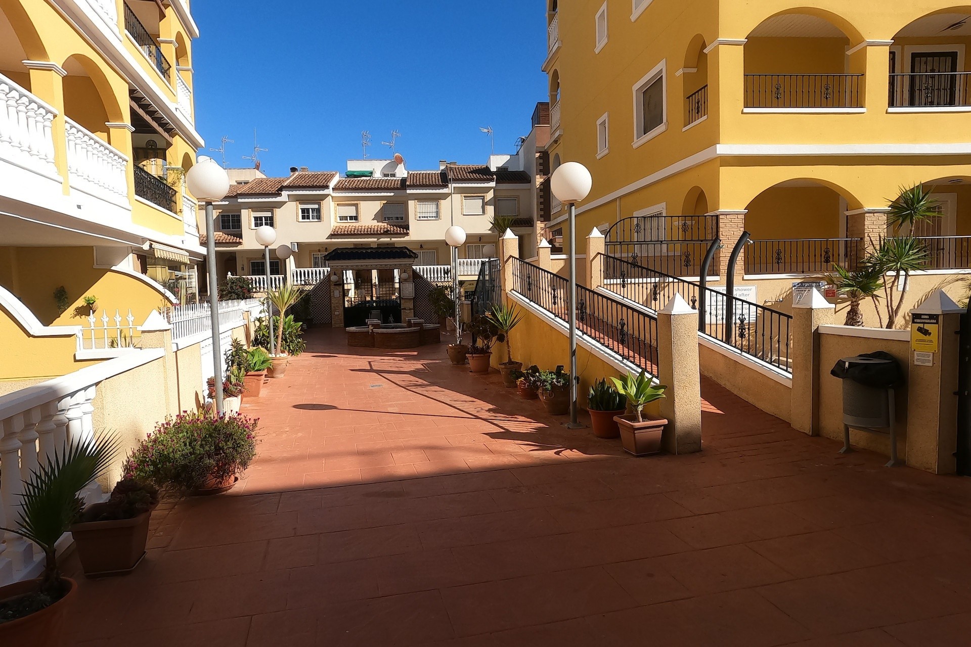 Venta - Apartamento / Piso -
Algorfa