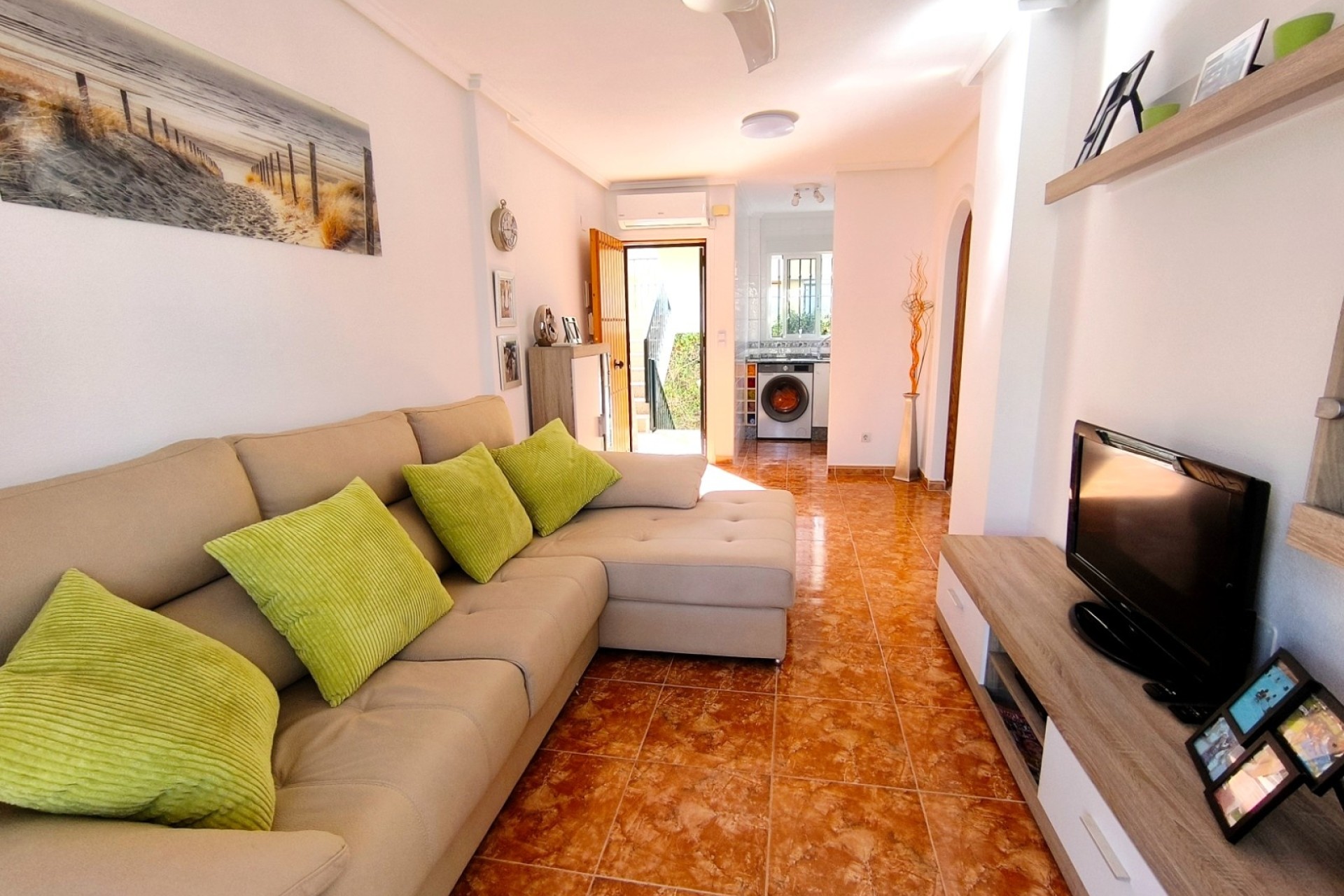 Venta - Apartamento / Piso -
Algorfa