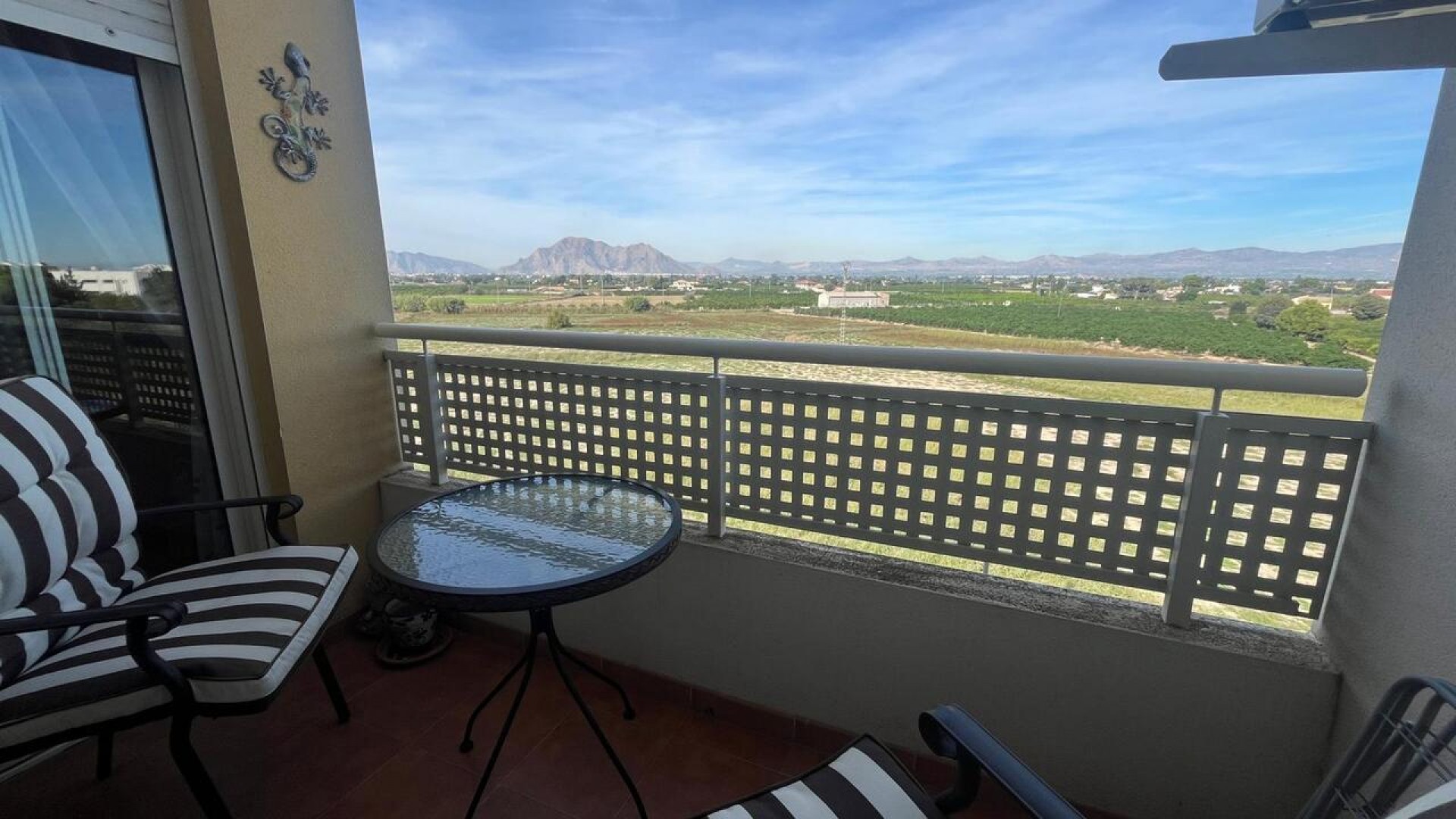 Venta - Apartamento piso -
Almoradí