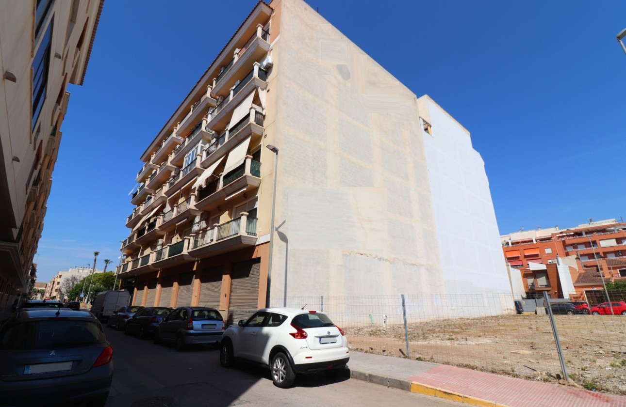 Venta - Apartamento / Piso -
Almoradí